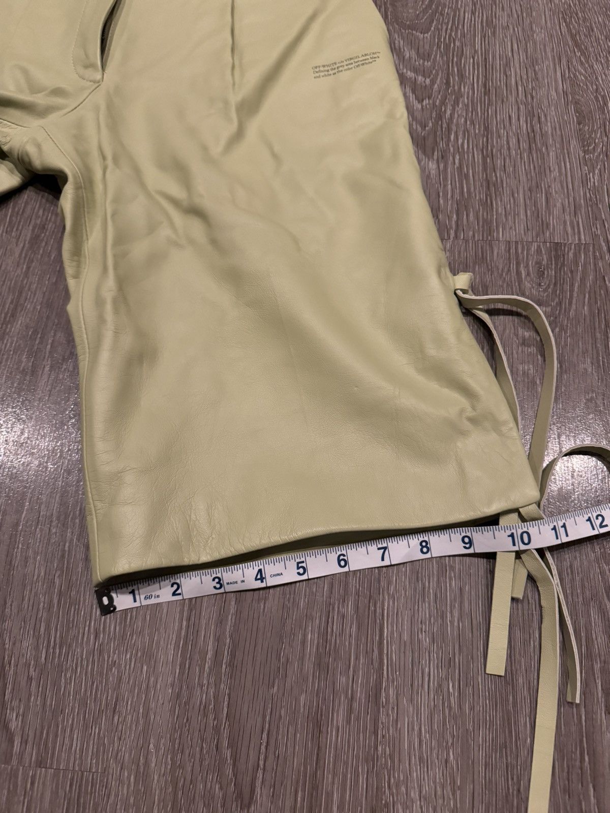 Off-White Off White 100% Leather Shorts Light Green 28-30 Size US 29 - 17 Thumbnail