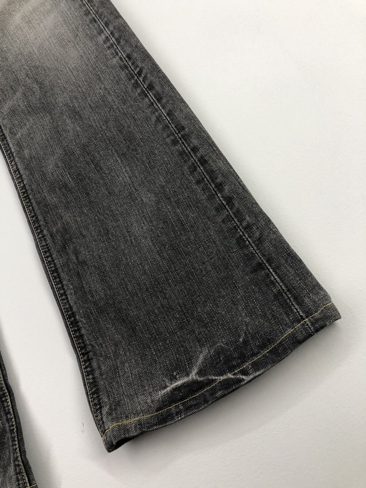 Lee Vintage Lee Distressed Flare Bootcut Faded Black Jeans Size US 28 / EU 44 - 14 Thumbnail