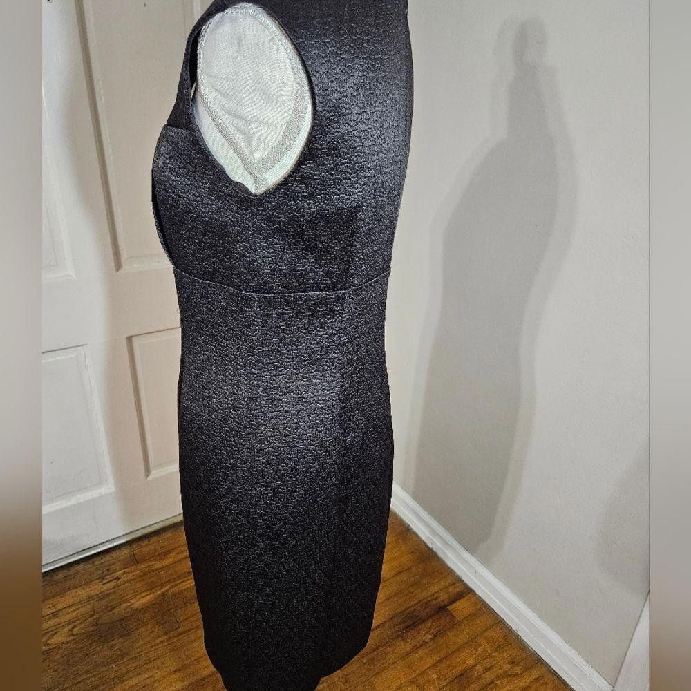 Calvin Klein Calvin Klein Black Dress with Structured Cap Sleeves Size M / US 6-8 / IT 42-44 - 4 Thumbnail