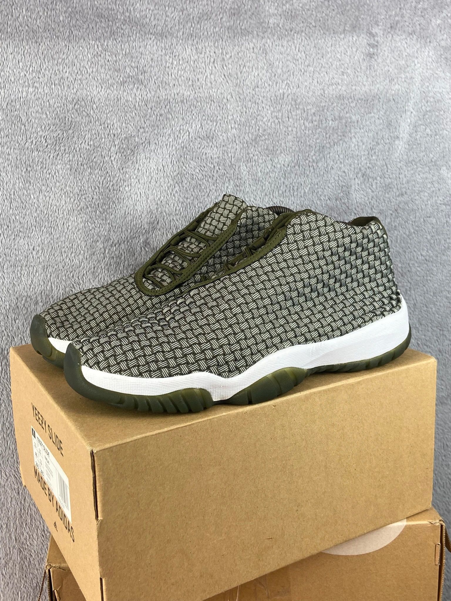 Jordan Brand Jordan sneakers khaki green retro basketball vintage Size US 11 / EU 44 - 1 Thumbnail