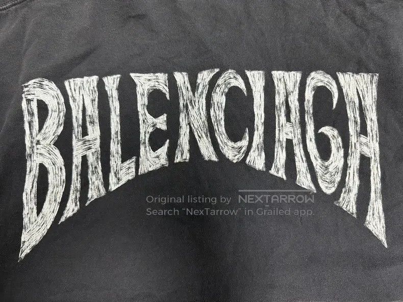 Balenciaga Balenciaga Classic Back Graffiti Letter T-Shirt Size US L / EU 52-54 / 3 - 3 Thumbnail