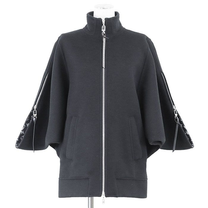 Louis Vuitton Louis Vuitton Louis Vuitton Poncho Monogram Wool/Silk Coat Leather Outerwear RW242WB Size ONE SIZE - 1 Thumbnail