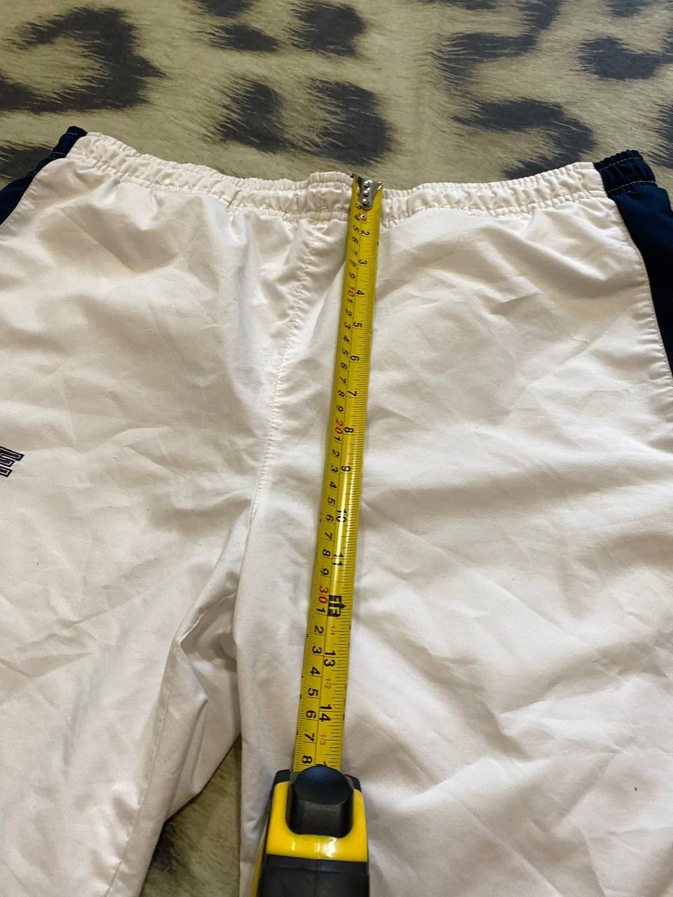 Nike Vintage white shorts big logo Nike Y2K sportwear Size US 34 / EU 50 - 11 Thumbnail
