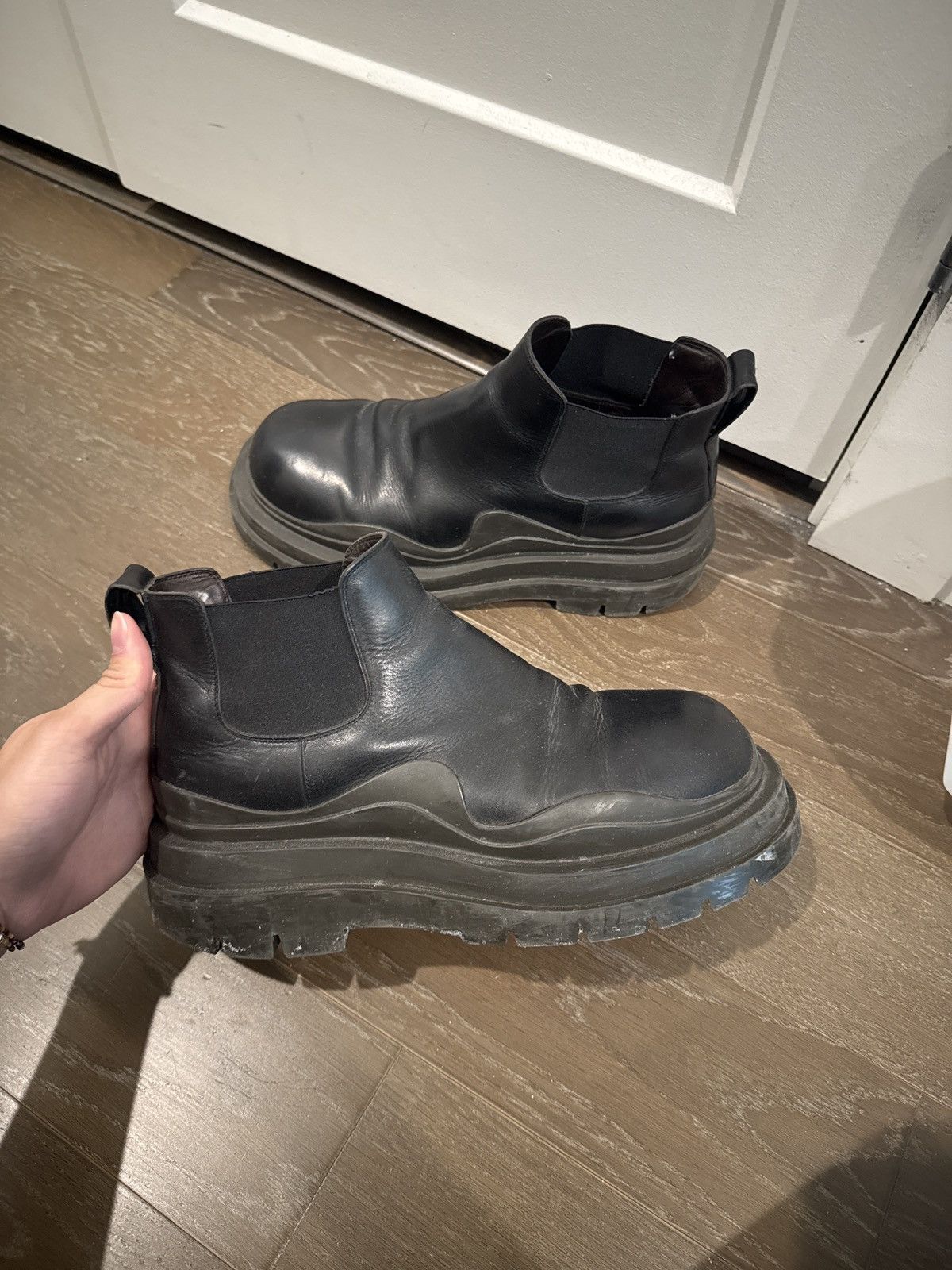 Bottega Veneta Tire Chelsea Boots