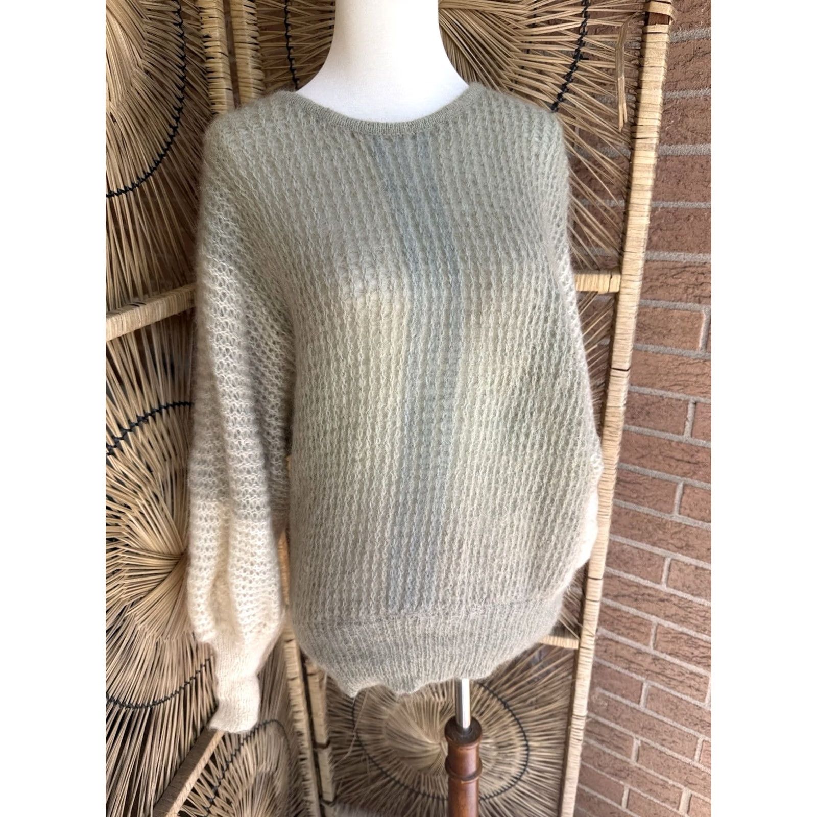 Vintage VINTAGE Claudine Paris Mohair Wool Blend Green Dolman Sweater Size S Soft Luxe Knit Damen Family? (No) Size S / US 4 / IT 40 - 3 Thumbnail