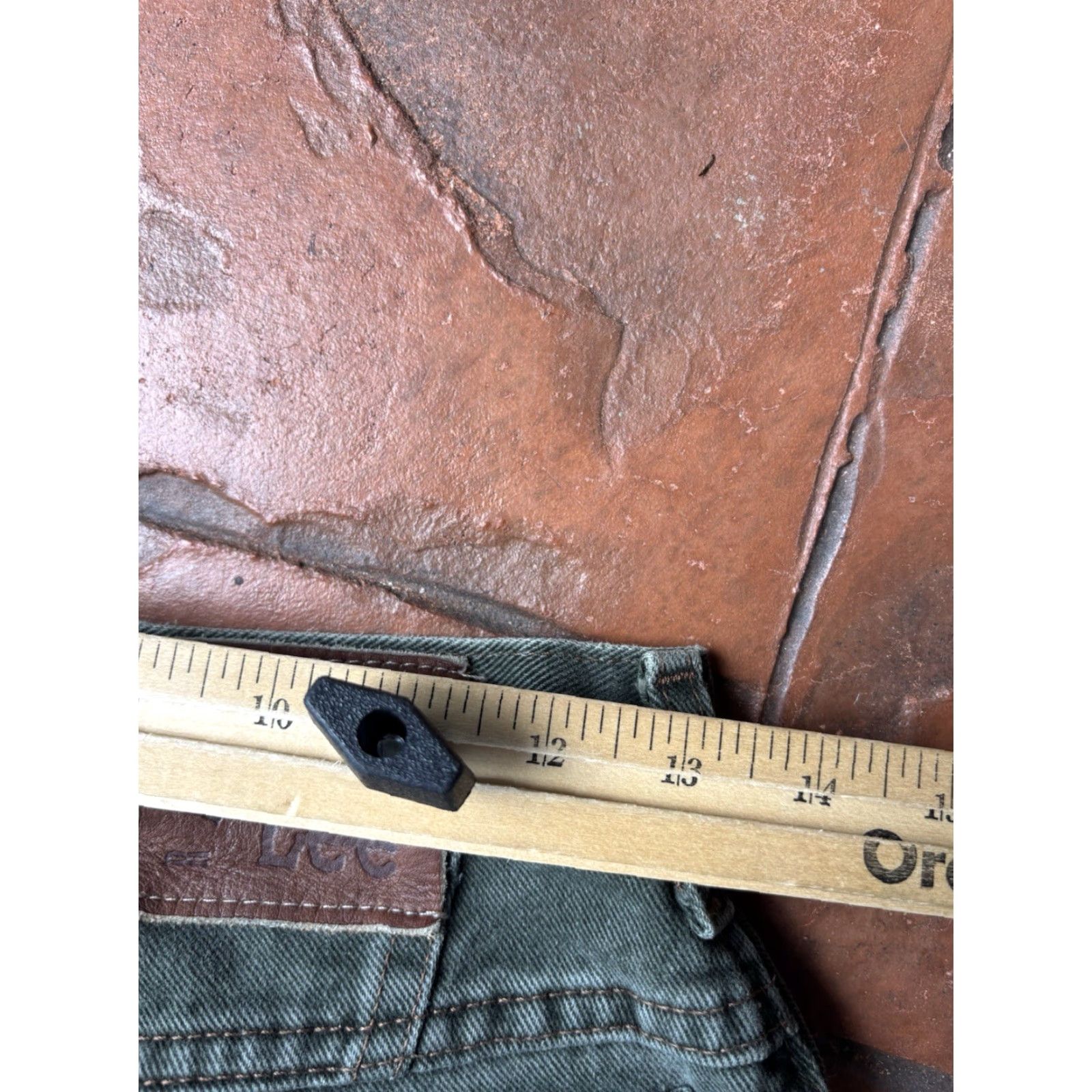 Lee VINTAGE Lee Riveted Jeans Mens 29x29 Green Jeans 5-Pocket Design, Relaxed Fit, Denim, Cotton Blend, Button Zip Closure, 1990s USA Era Men’s Size US 29 - 4 Thumbnail