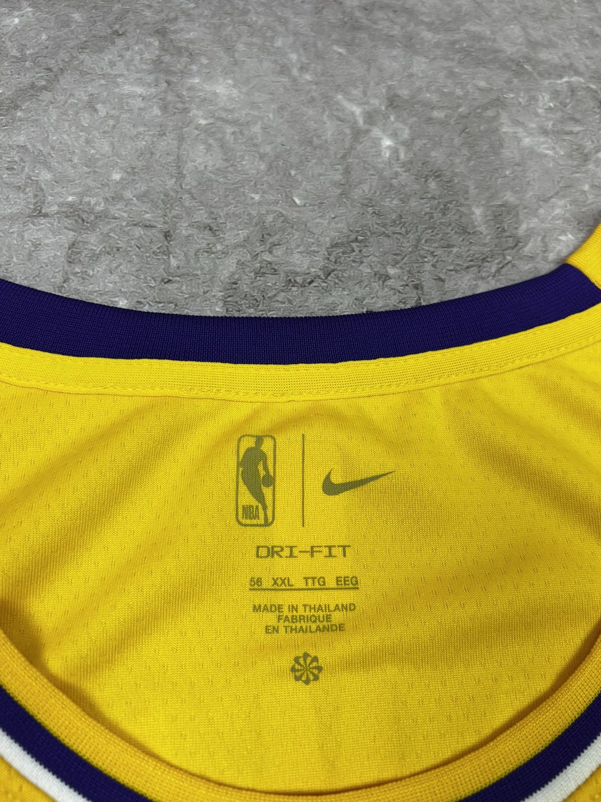 NBA × Nike NIKE LEBRON JAMES # 6 LAKERS ICON NBA 75 SWINGMAN JERSEY Size US XXL / EU 58 / 5 - 5 Thumbnail