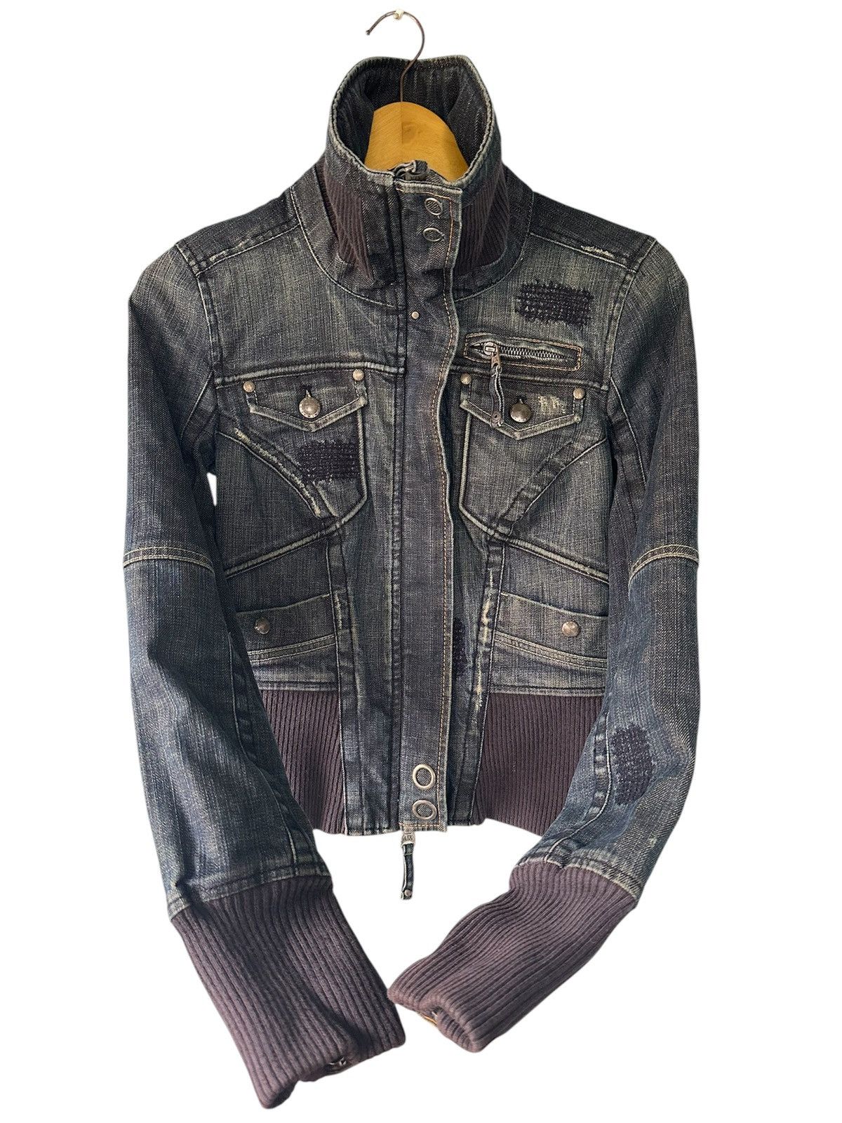 Armani Exchange 2000s VTG DISTRESSED ARMANI ZIP BUTTON STUDDED DENIM JACKET Size US XS / EU 42 / 0 - 5 Thumbnail