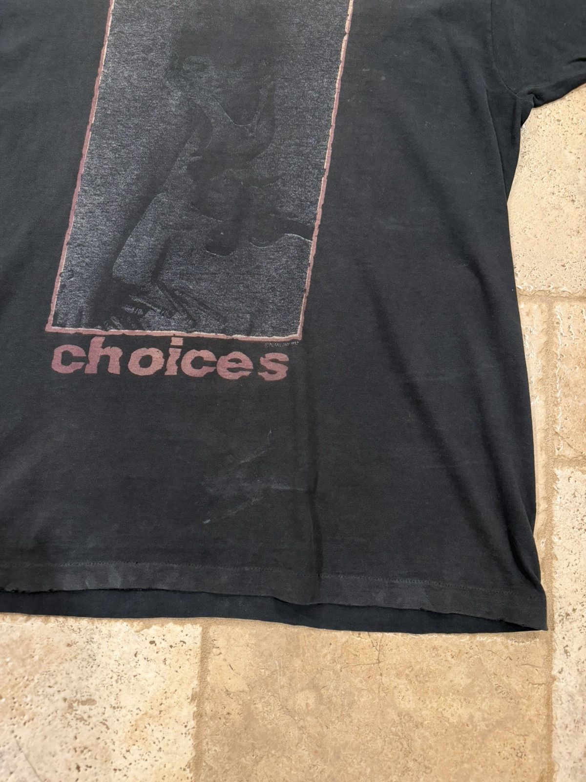 Vintage Vintage Pearl Jam Choices Crayons 1992 Faded Band Tour Tee Size US XL / EU 56 / 4 - 6 Thumbnail