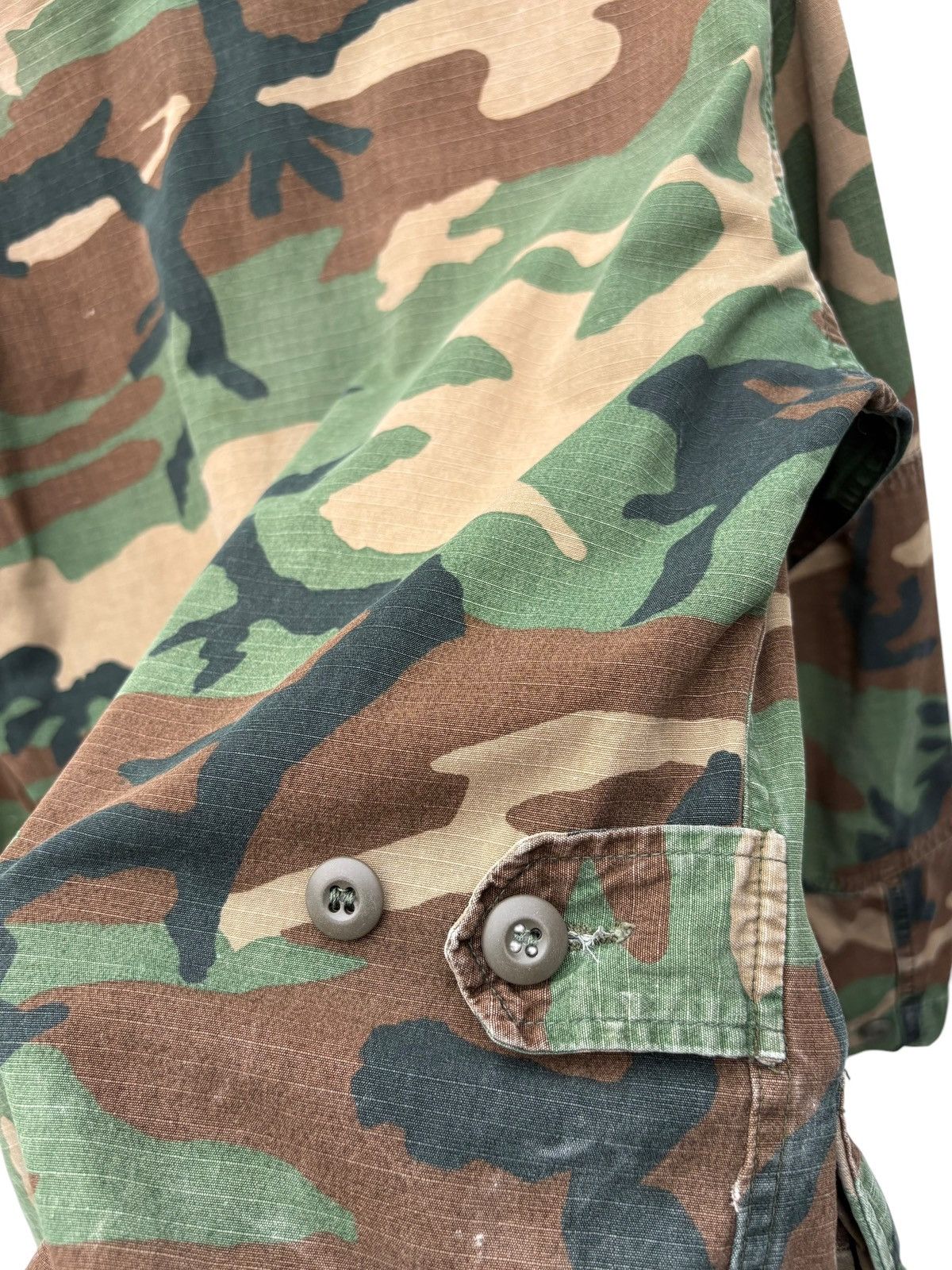 Vintage Vintage 80s US Military Camo Jacket Woodland Cotton Coat Size US S / EU 44-46 / 1 - 15 Thumbnail