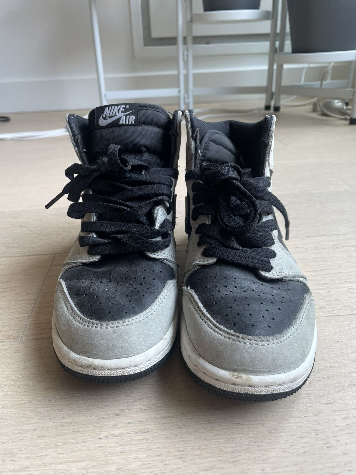 Jordan Brand Jordan 1 Retro High Silver 2.0 Size 4.5 Size US 4.5 / IT 34.5 - 4 Thumbnail