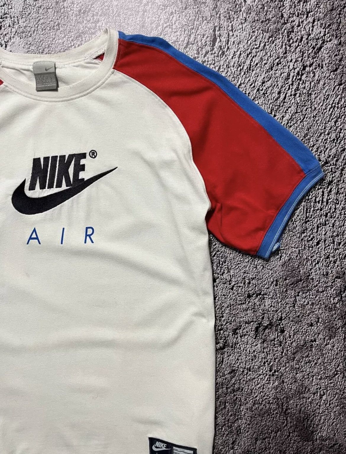 Nike × Vintage Vintage Nike Air T-Shirt Streetwear Big Embroidered Logo Y2K Size US XL / EU 56 / 4 - 5 Thumbnail