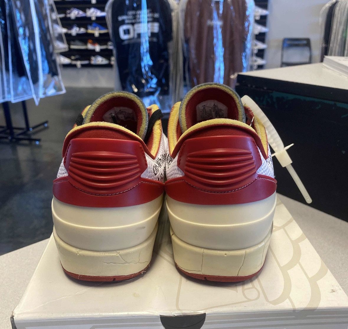 Nike Jordan 2 Low Off-White Varsity Red Size US 8 / EU 41 - 4 Thumbnail