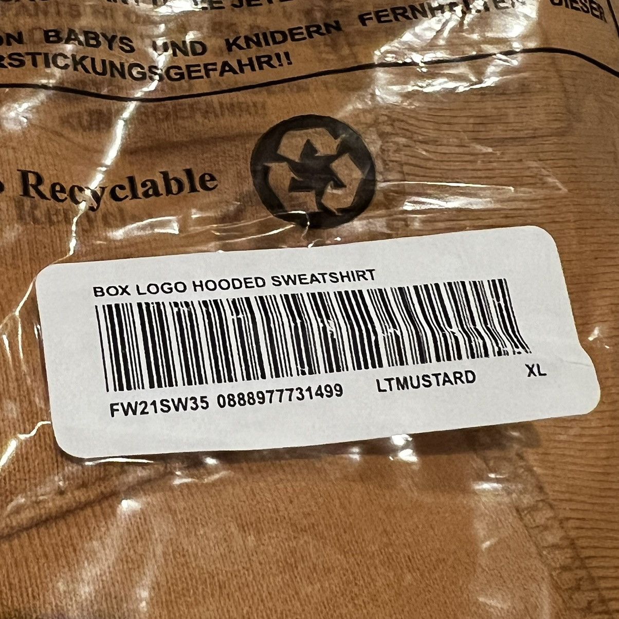 Supreme Supreme Mustard Box logo hoodie xl 2021 Size US XL / EU 56 / 4 - 14 Thumbnail