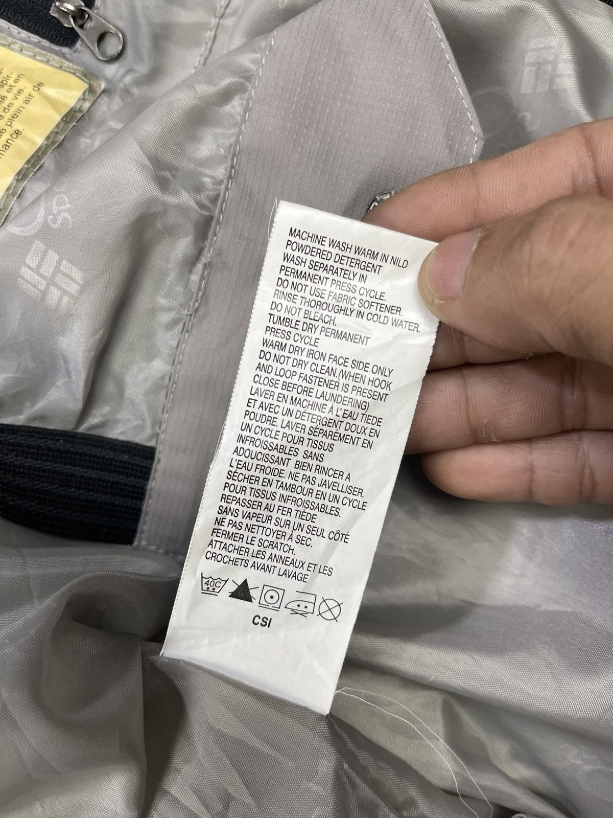 Columbia Vtg Columbia Titanium Impermeable Outdoor Jacket Size M / US 6-8 / IT 42-44 - 17 Thumbnail