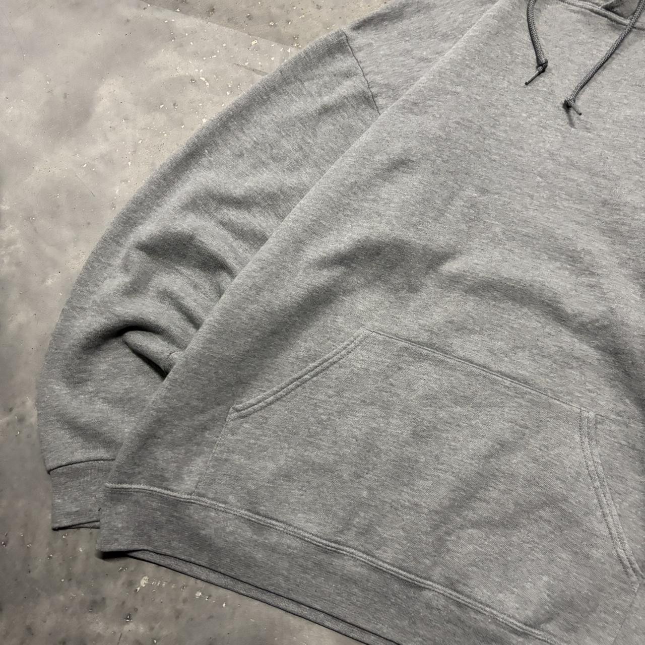 Japanese Brand × Vintage Crazy Vintage Y2K/2000s Grey Blank Russell Style Streetwear Essential Hoodie! Size US L / EU 52-54 / 3 - 3 Thumbnail