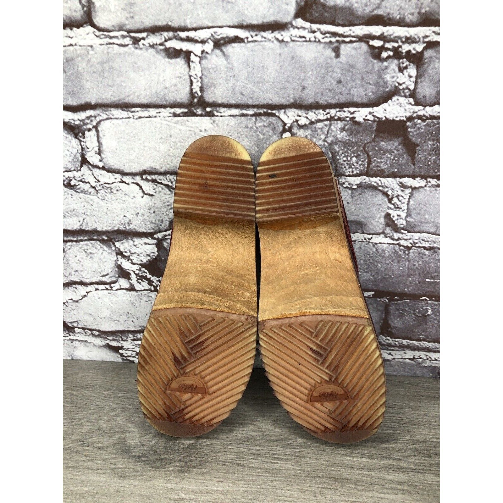 Umbro TROLLS By Samhall Burgundy Leather & Wood Sweden Clogs Shoes Size US 7 / IT 37 - 16 Thumbnail