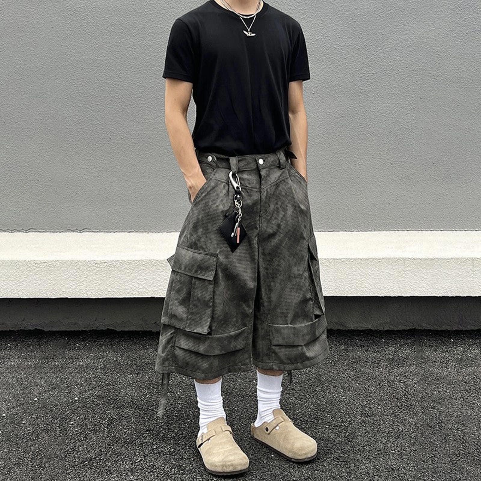 Other Multi Pocket Cargo Shorts, Utility Shorts Size US 30 / EU 46 - 2 Thumbnail