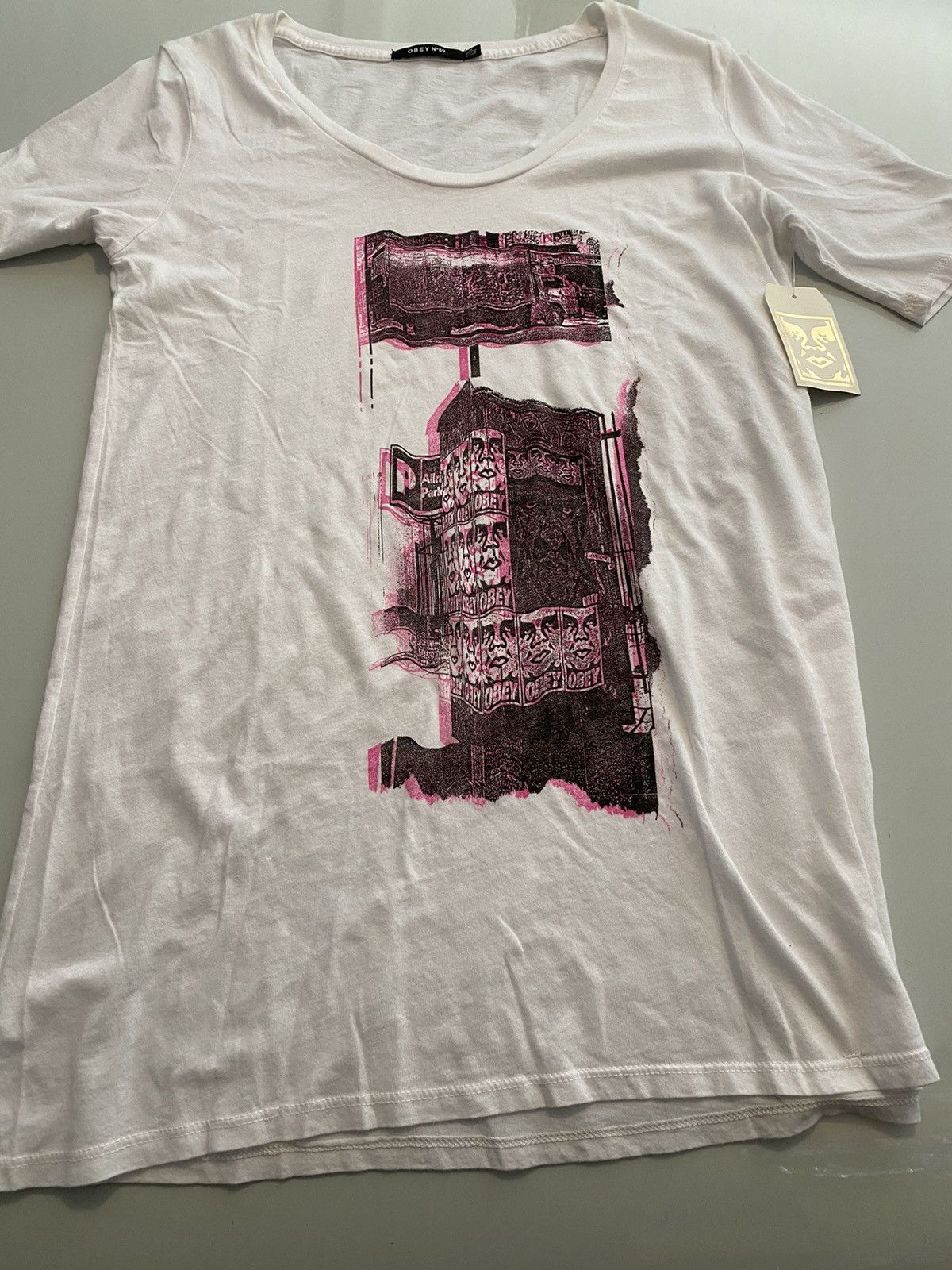 Obey Vintage obey Shepard fairey women’s shirt brand new Size S / US 4 / IT 40 - 1 Thumbnail