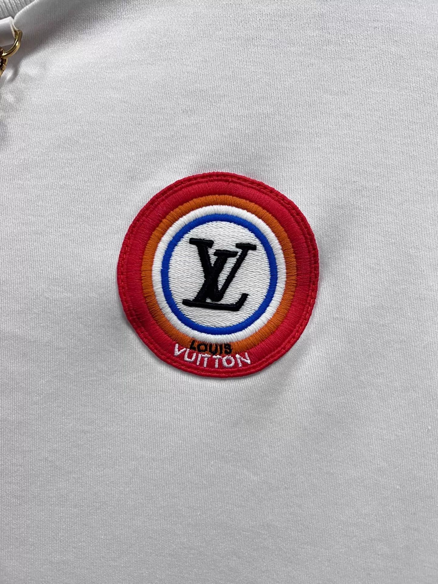 Louis Vuitton LV white logo embroidery chain short sleeve M Size M / US 6-8 / IT 42-44 - 5 Thumbnail