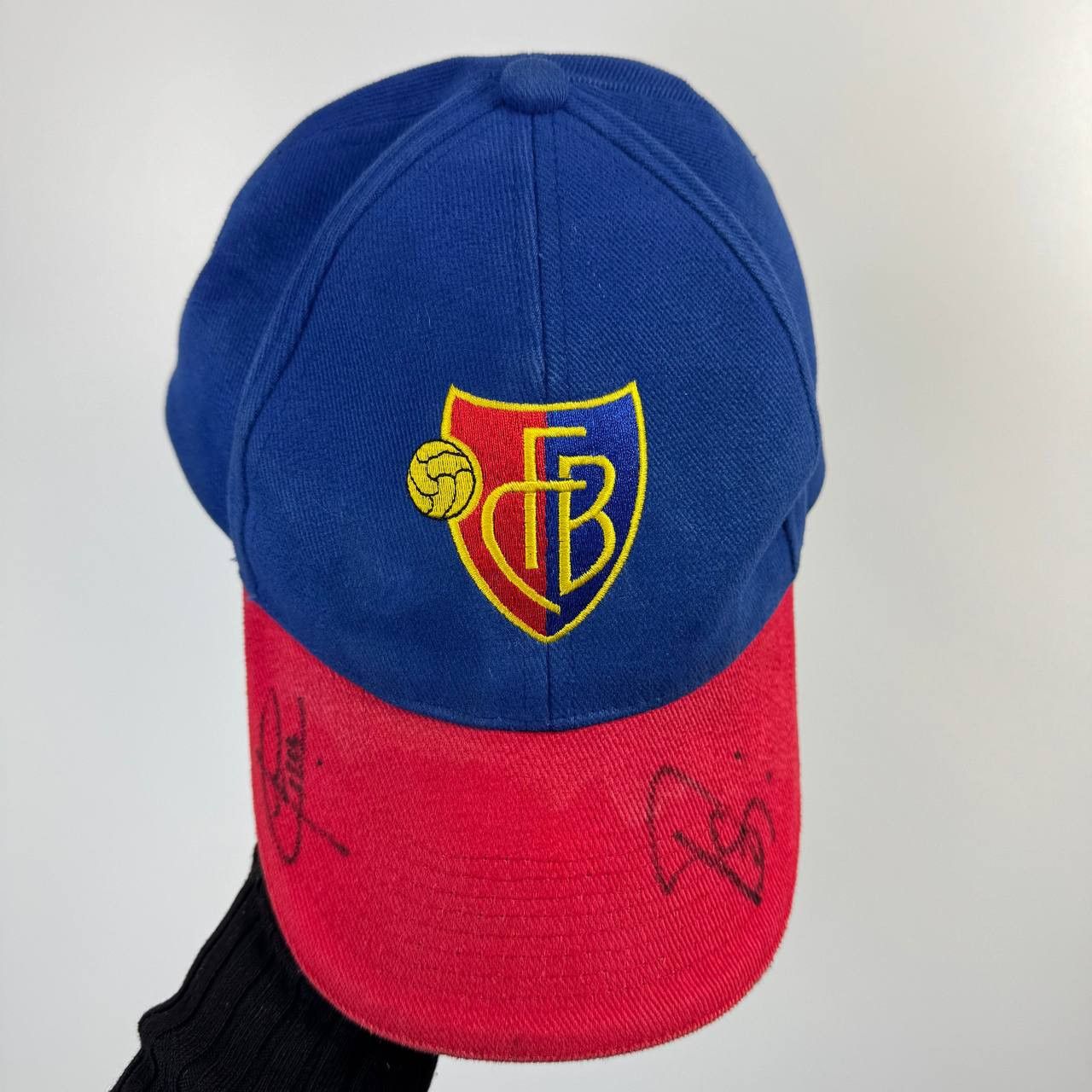 Other FC Bazel Cap Hat Signed Autograph Football Soccer Size ONE SIZE - 1 Thumbnail