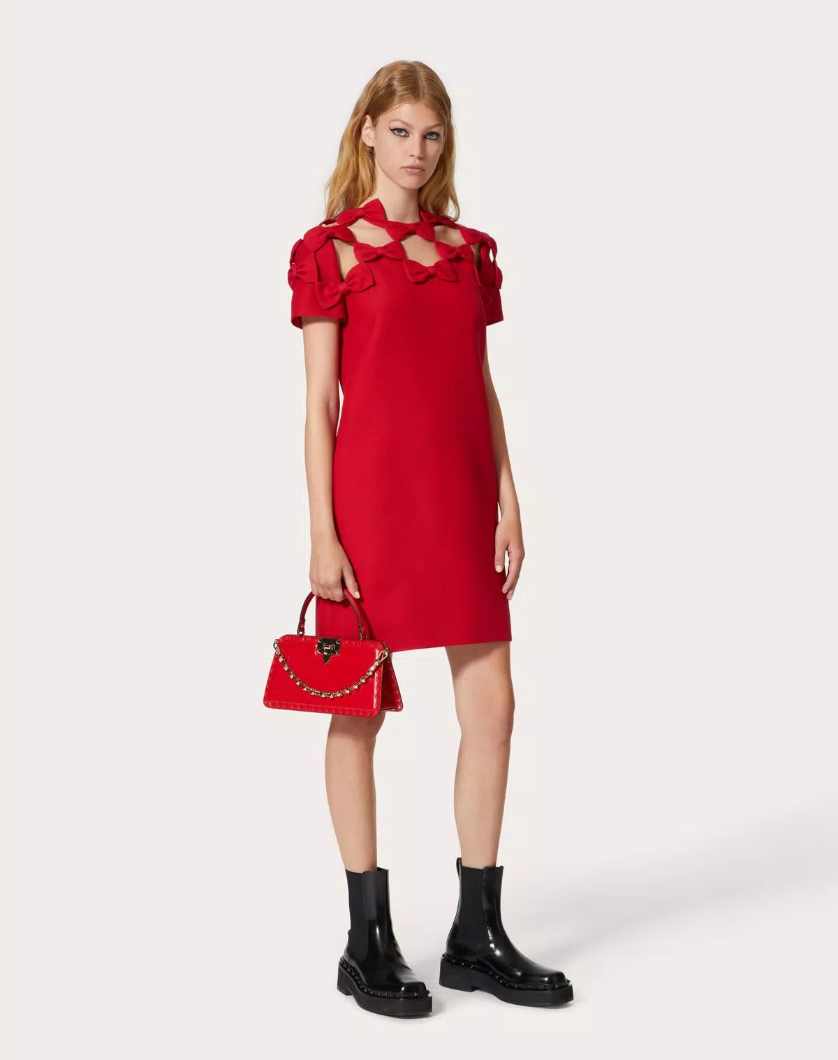 Valentino o1s1wg110625 Embroidered Crepe Couture Short Dress in Red Size M / US 6-8 / IT 42-44 - 3 Thumbnail