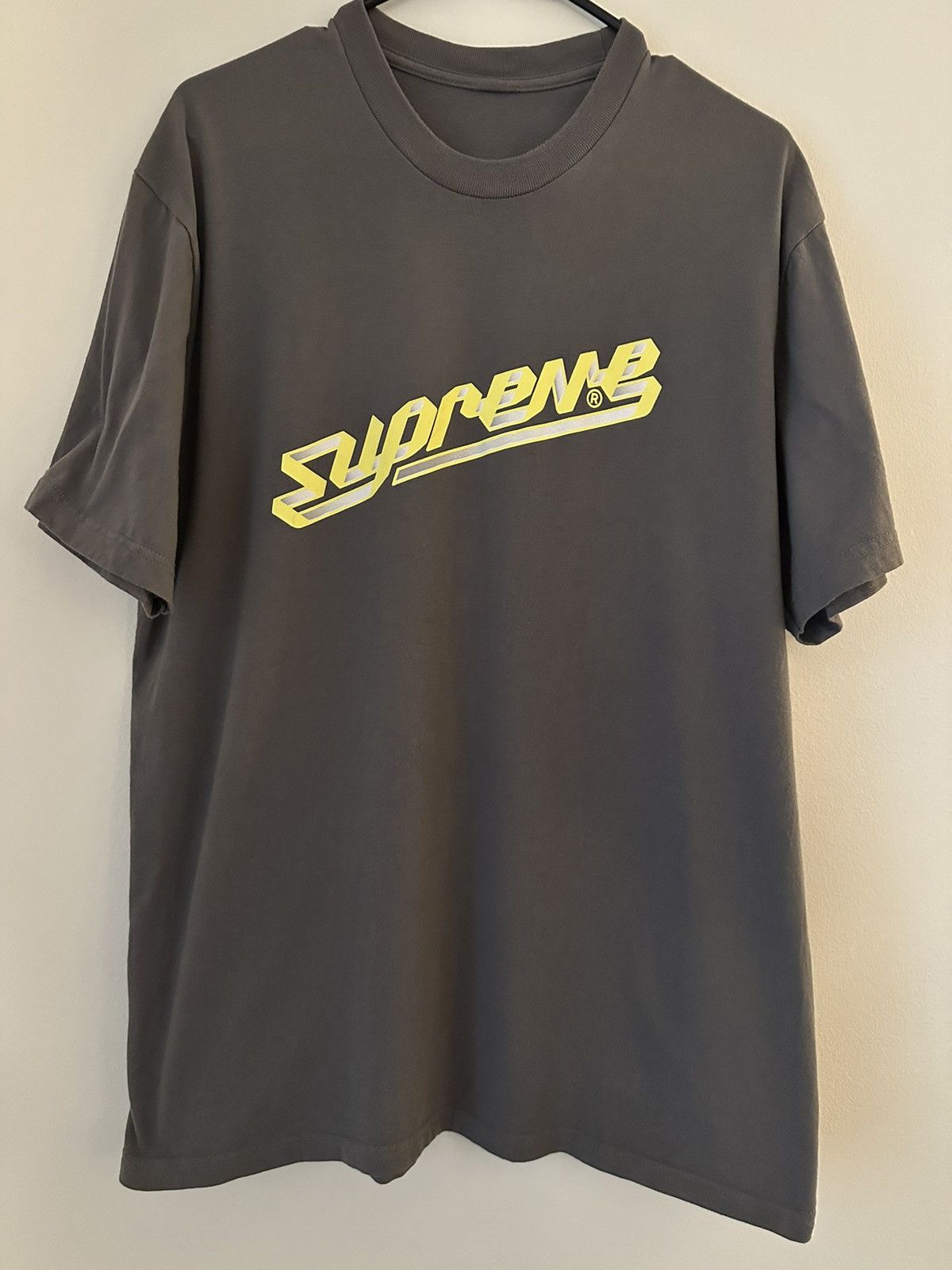Supreme Supreme Banner Tee Size US L / EU 52-54 / 3 - 1 Thumbnail