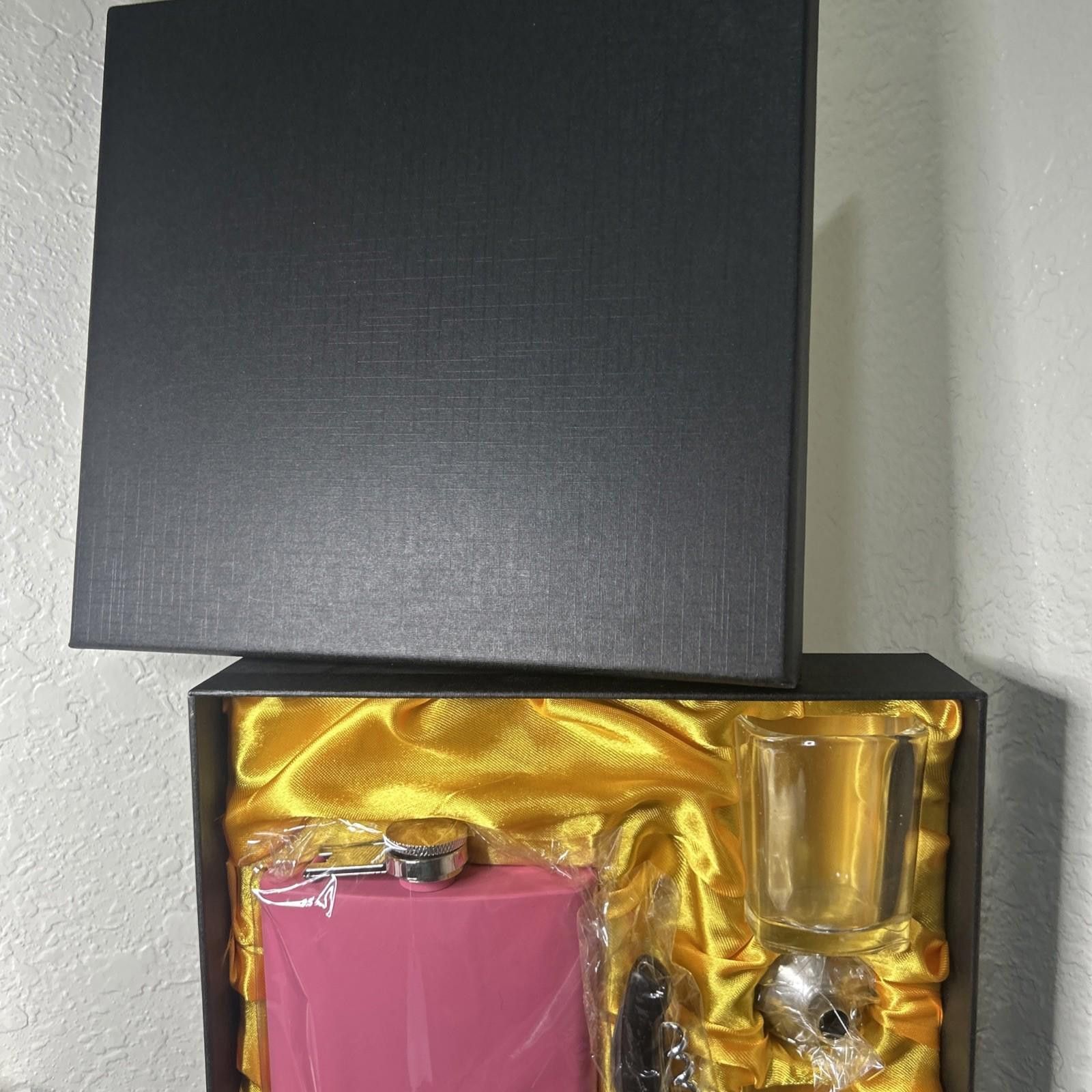 Designer PINK FLASK SET & 2 Glass Shot Glasses And Corkscrew GIFT BOX Size ONE SIZE - 3 Thumbnail