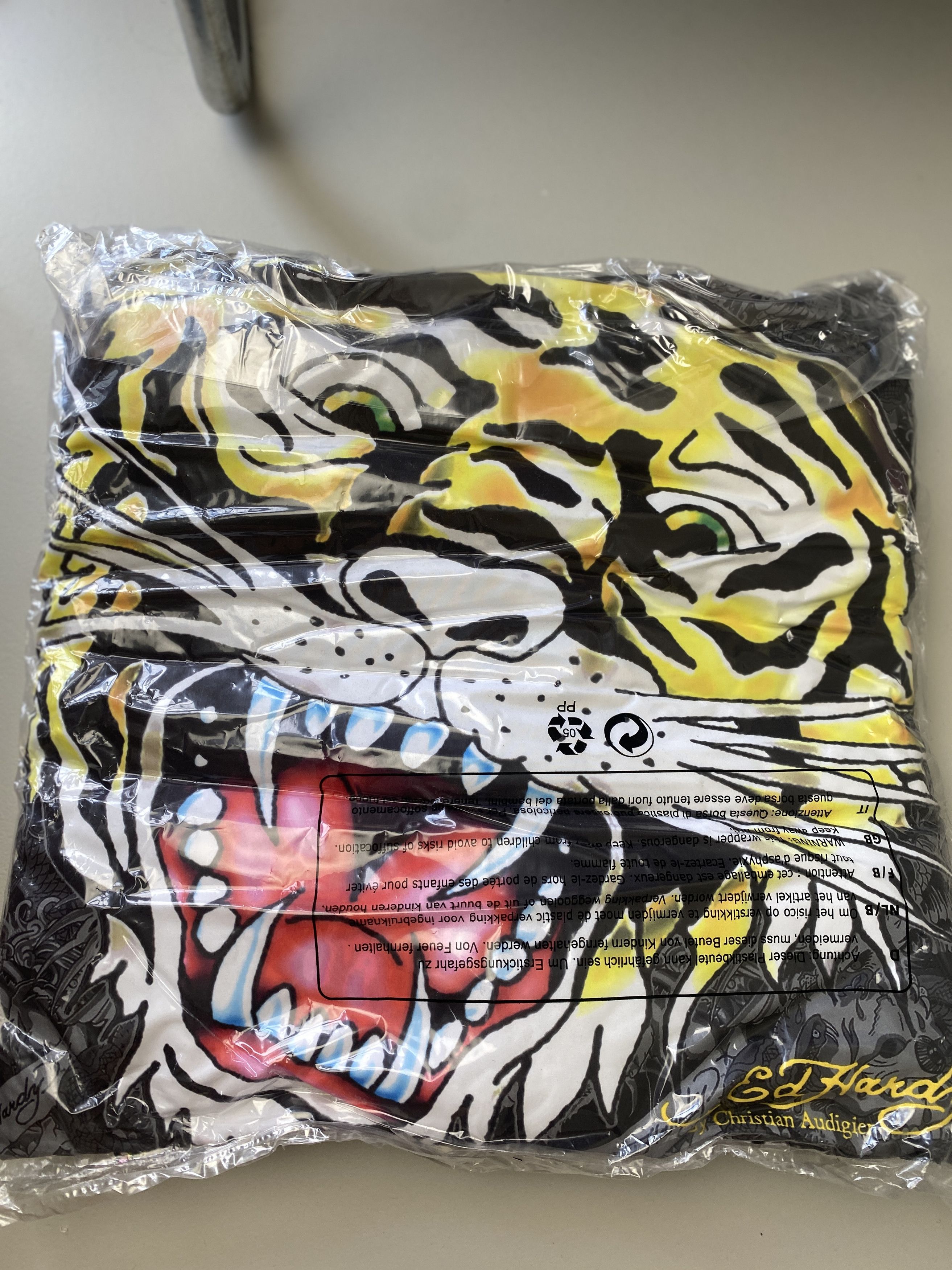 Ed Hardy Ed Hardy y2k 00s pillow affliction avant garde Size ONE SIZE - 4 Thumbnail