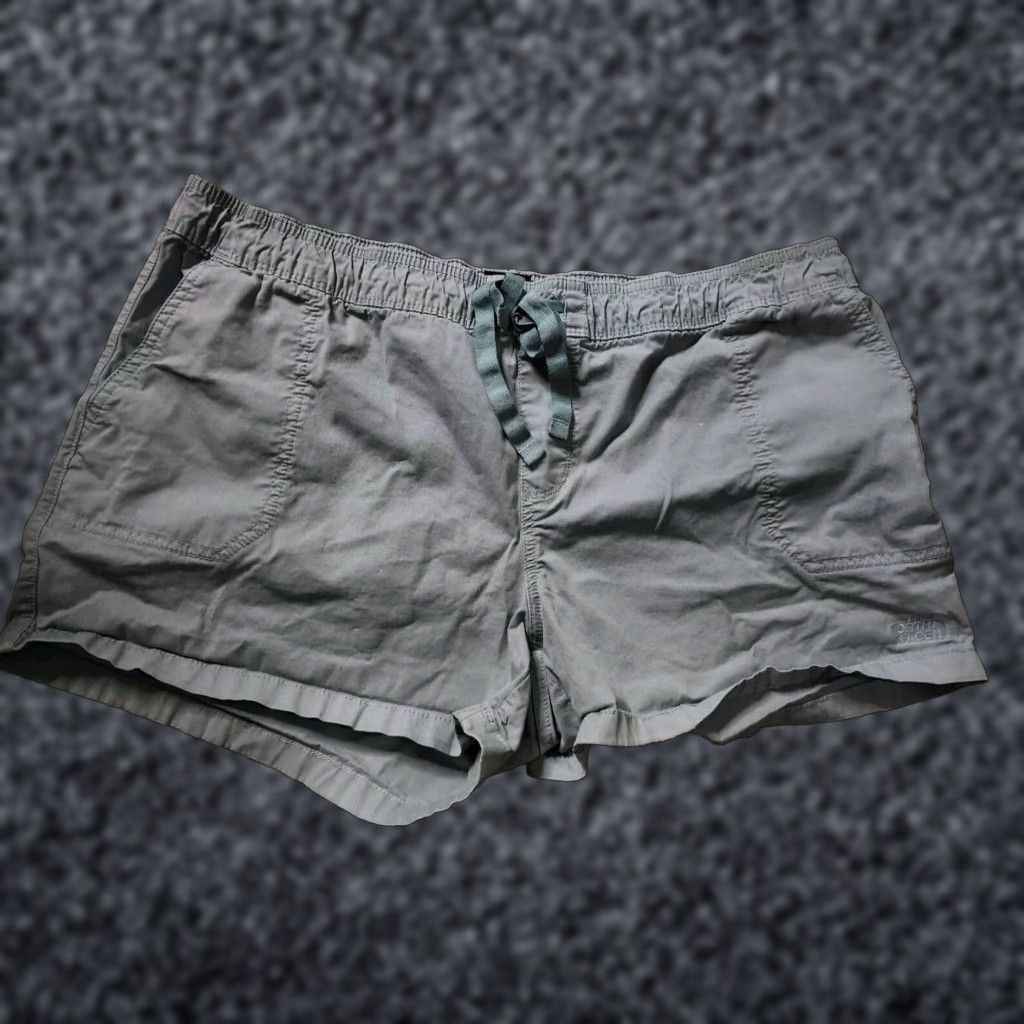 The North Face The North Face Womens XL Blue Cotton Chino Shorts Elastic Waist Size 40" / US 18 - 1 Thumbnail