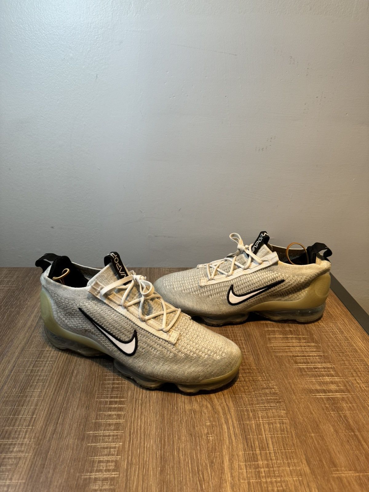 Nike Nike Air VaporMax 2021 Flyknit Metallic Silver Size Men 11.5 Size US 11.5 / EU 44-45 - 2 Thumbnail