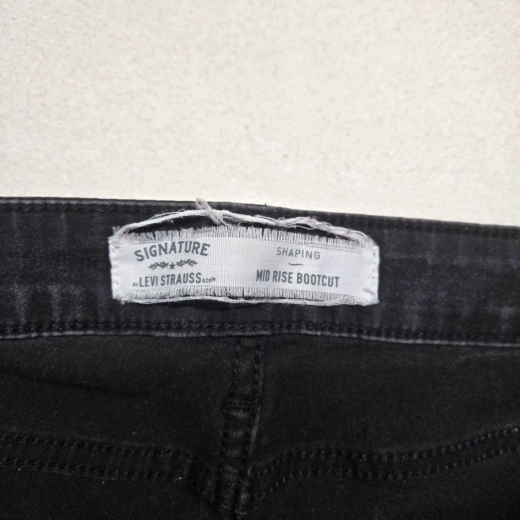 Levi's Levi's Women's Jeans Signature Mid Rise Boot Cut Black Denim 14 Adult Regular 14 Jeans Ladies Black 500 Series Vintage No Size 36" / US 14 / IT 50 - 3 Thumbnail
