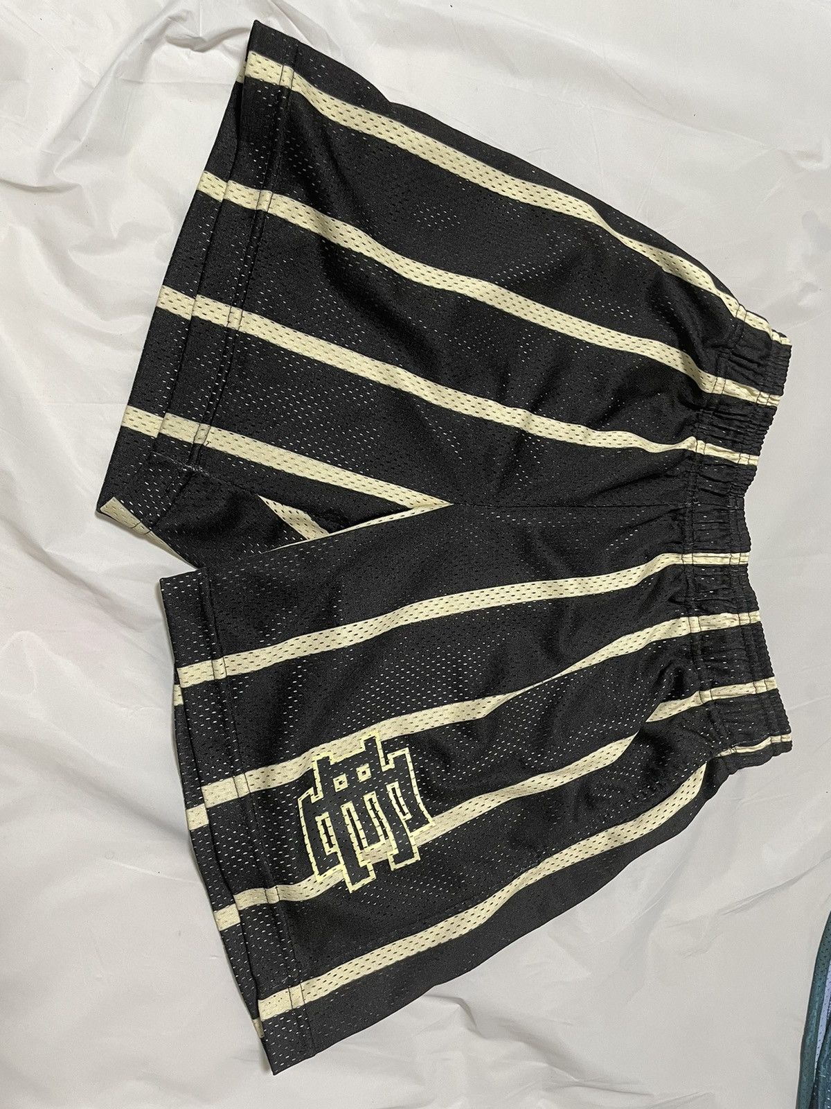 Eric Emanuel Eric Emanuel black pinstripe shorts Size US 30 / EU 46 - 1 Thumbnail