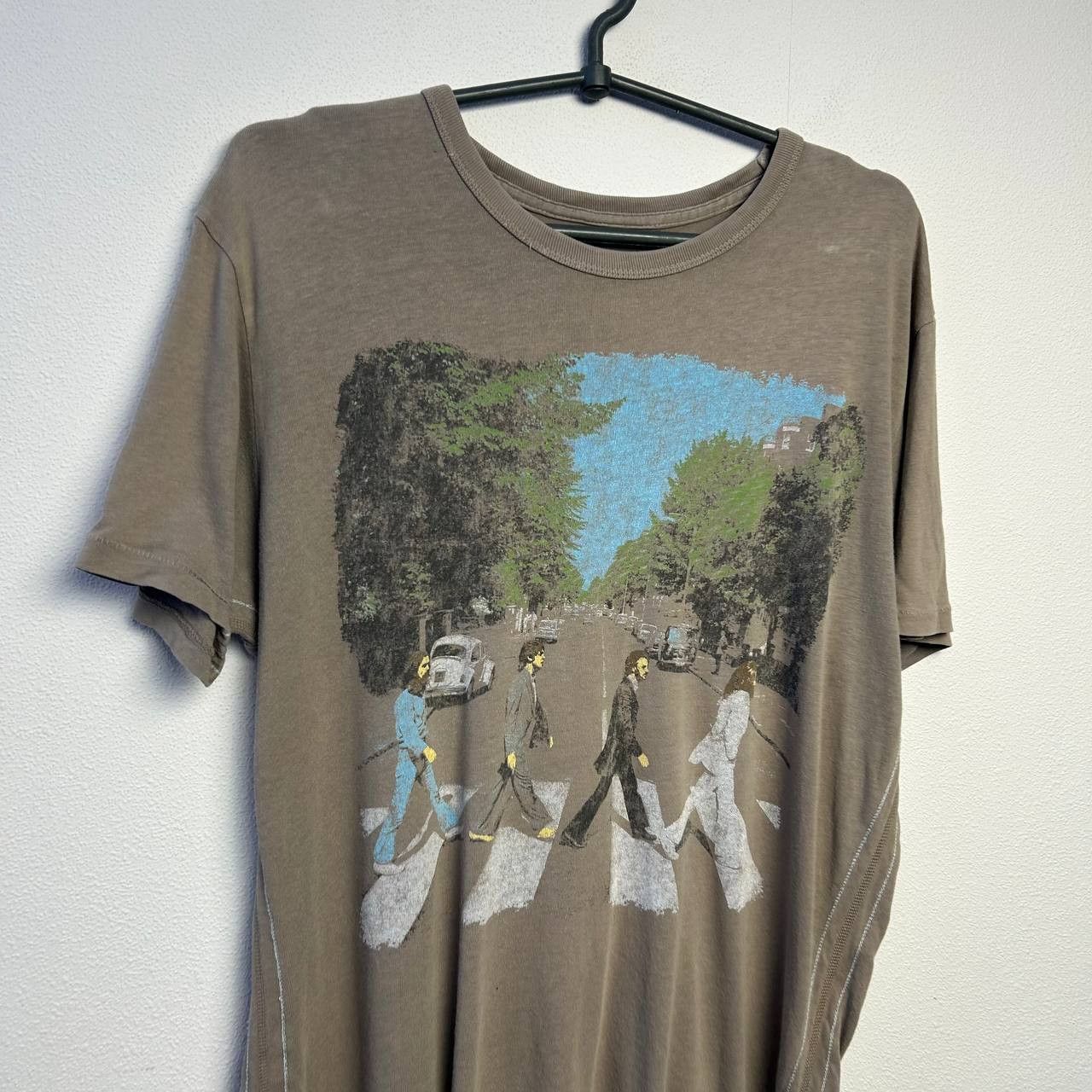 Band Tees Vintage The Beatles 2000s big graphic logo rock band tee Size US M / EU 48-50 / 2 - 2 Thumbnail