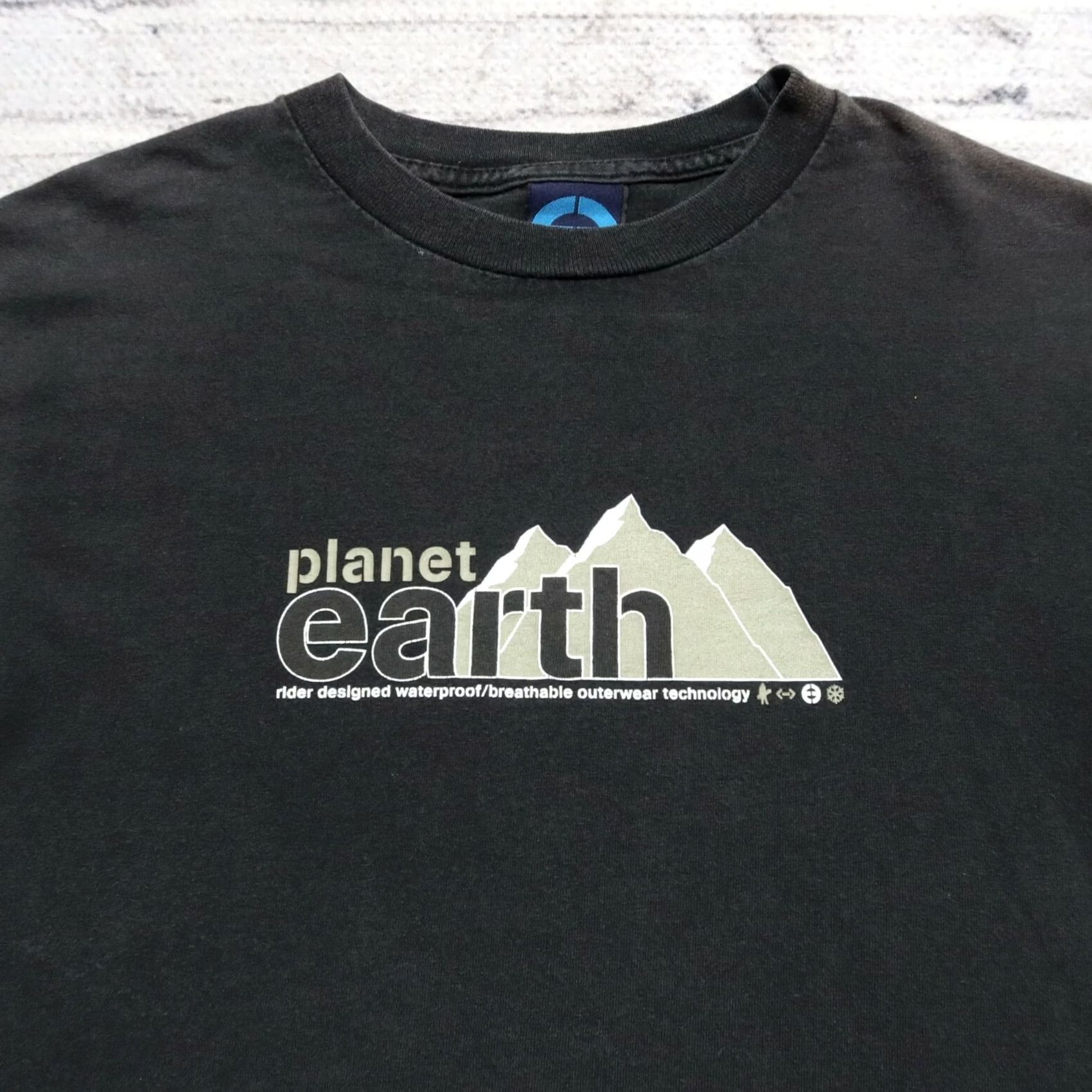Vintage Vintage Planet Earth Shirt 90s Skateboard Size S Black Mens Shirt Size US S / EU 44-46 / 1 - 2 Thumbnail