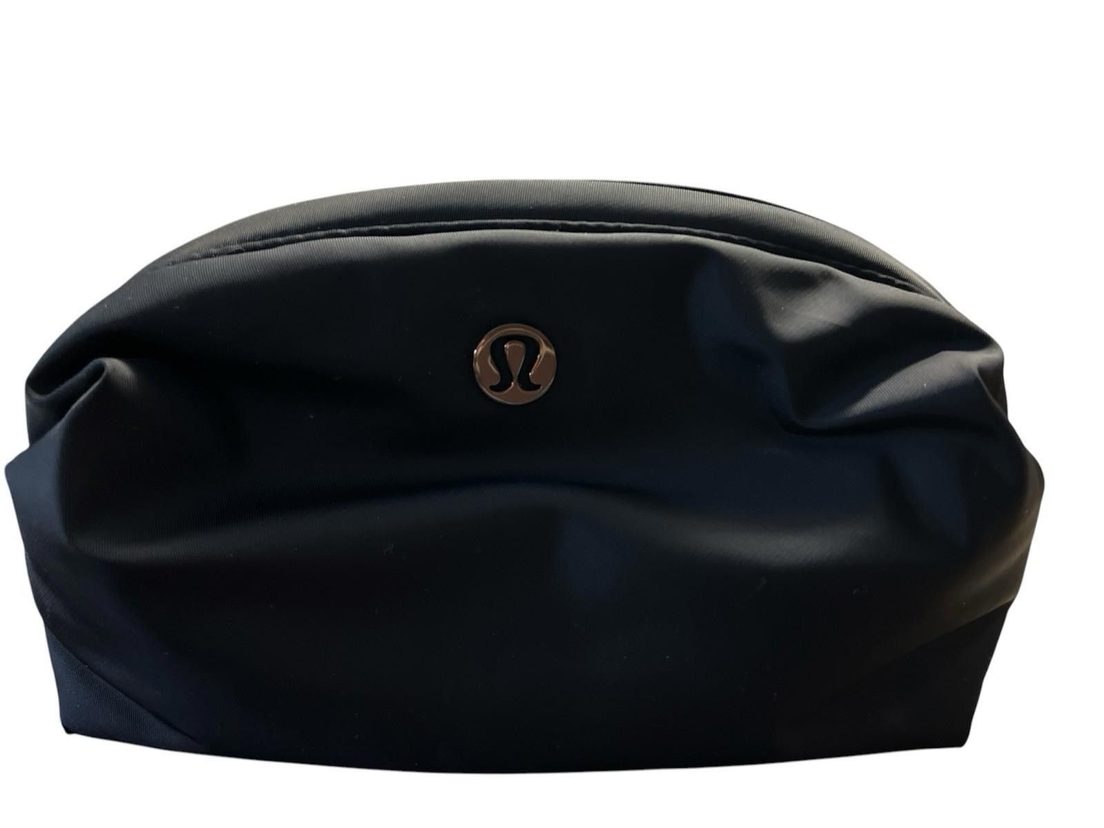 Lululemon NWT Lululemon Go Getter Zip Pouch Mini Velour ~ Black Size ONE SIZE - 3 Thumbnail
