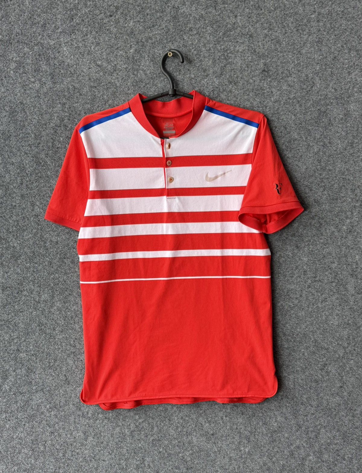 Nike Vintage Nike Roger Federer Dry-Fit Tshirt size M Size US M / EU 48-50 / 2 - 1 Thumbnail