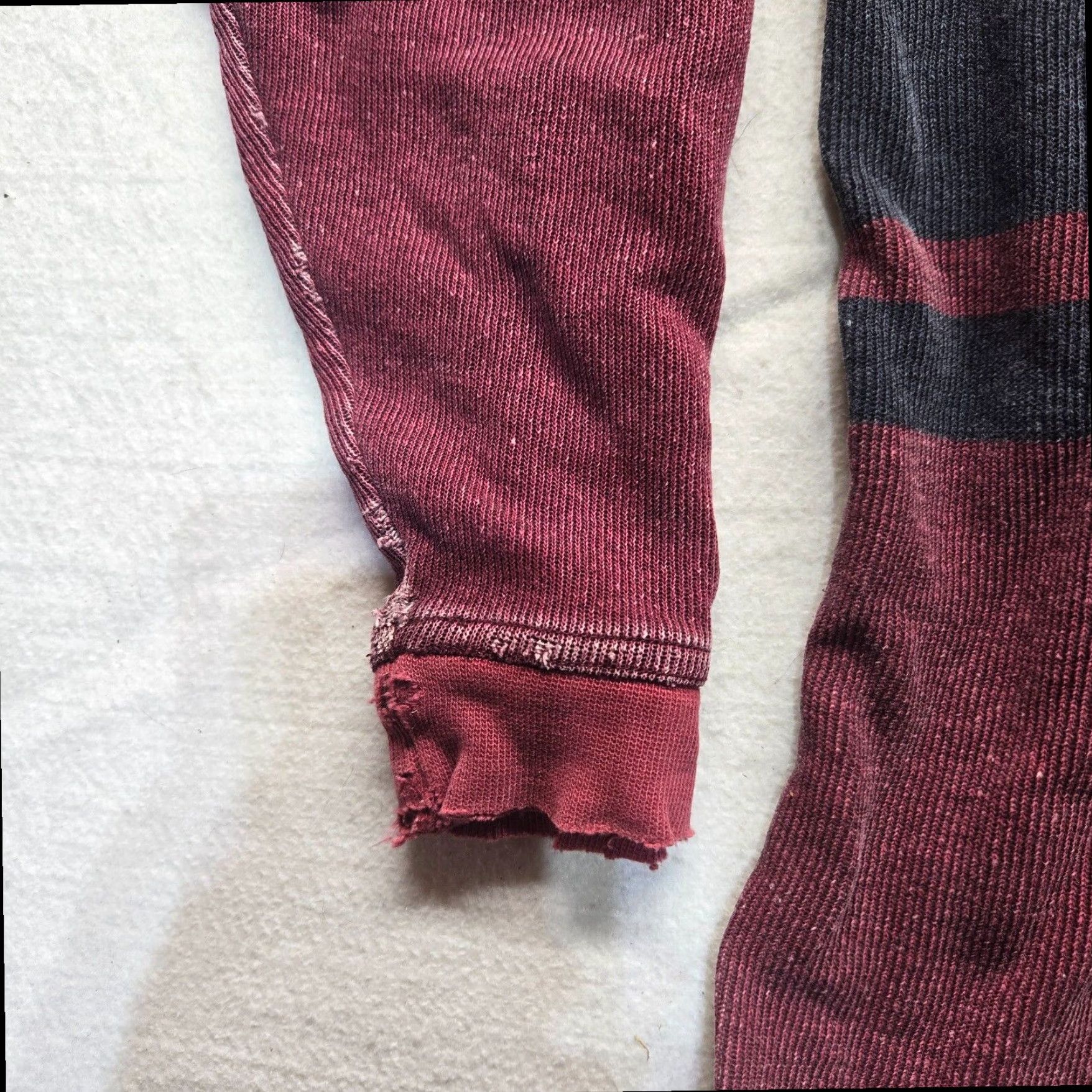 Vintage VINTAGE Arizona Jean Co. Red Distressed Collar Sweater Mens XL 90s Pullover Size US XL / EU 56 / 4 - 6 Thumbnail