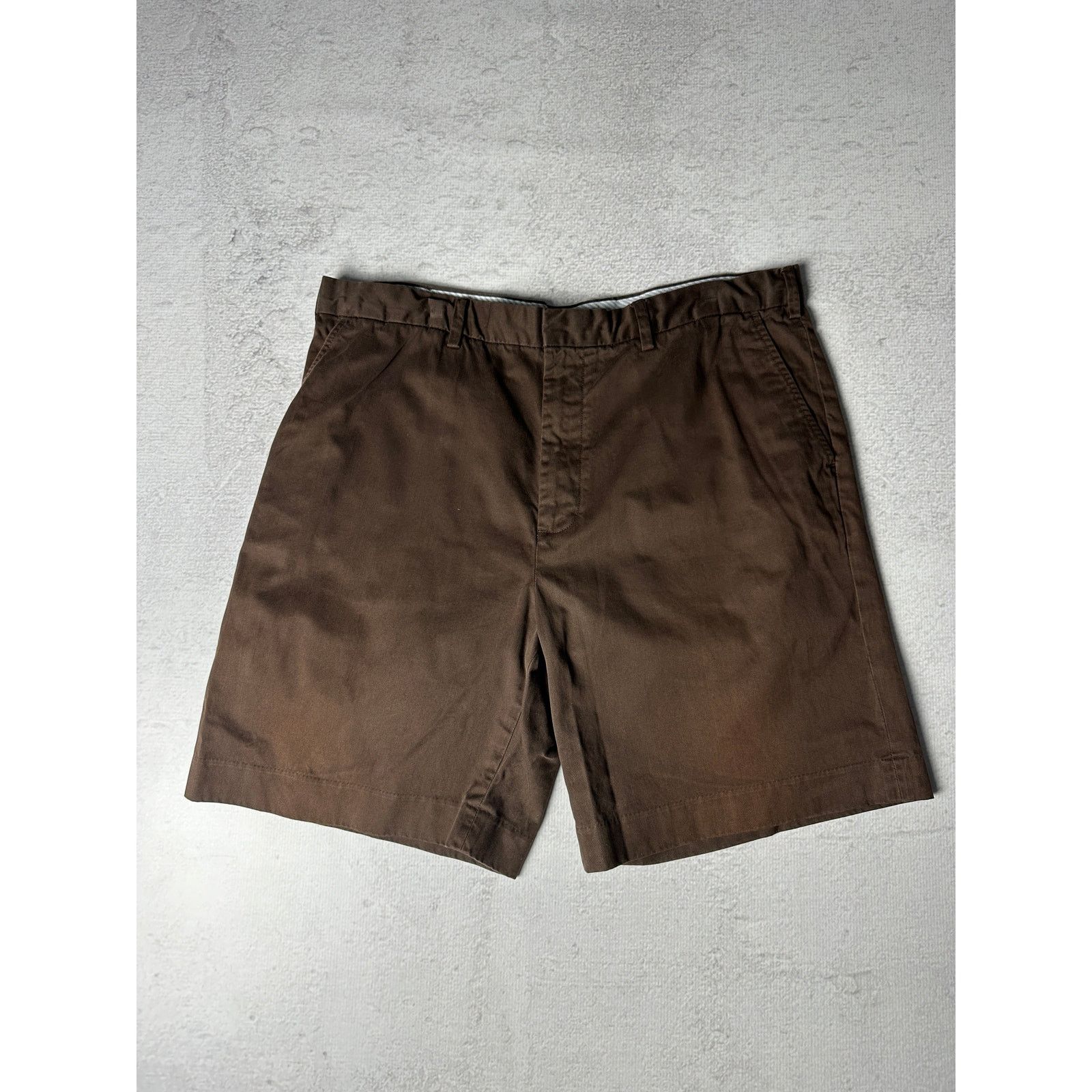 Tommy Hilfiger Vintage Tommy Hilfiger Chino Shorts For Men - 38 Size Size US 38 / EU 54 - 1 Thumbnail