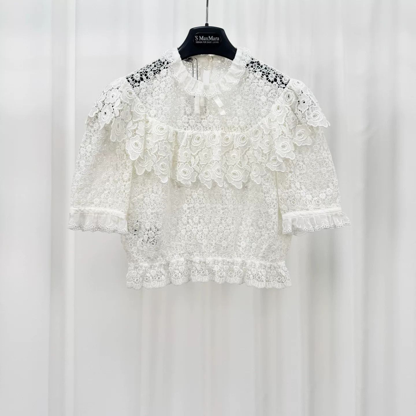 Miu Miu Miu Miu Lace Bow Top in White Size US S / EU 44-46 / 1 - 1 Thumbnail