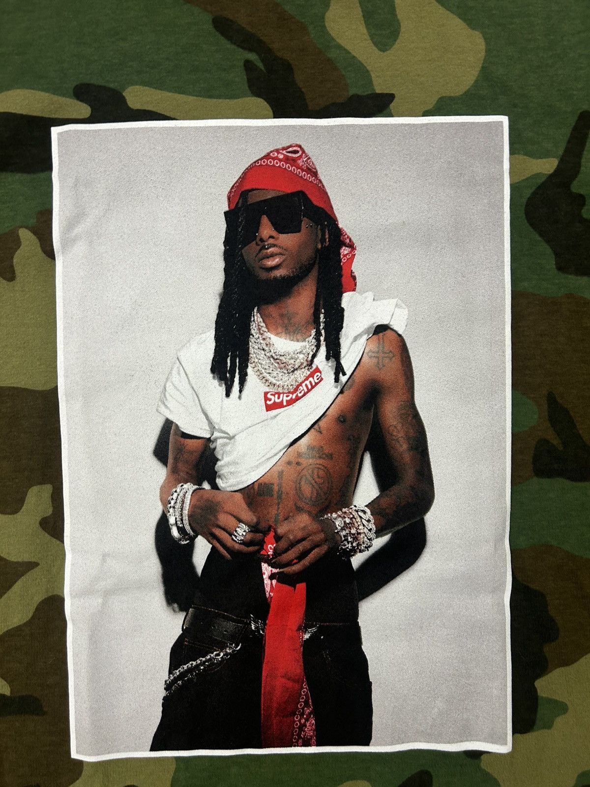 Supreme Playboi Carti Supreme photo tee camo Size US M / EU 48-50 / 2 - 2 Thumbnail