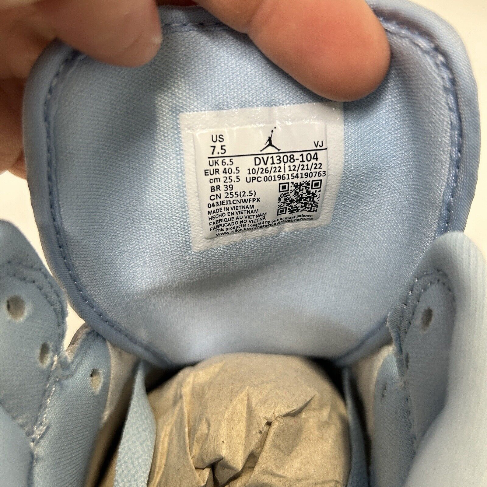 Nike Nike Air Jordan 1 Mid SE “UNC/Ice Blue" 2024 Size US 7.5 / EU 40-41 - 5 Thumbnail