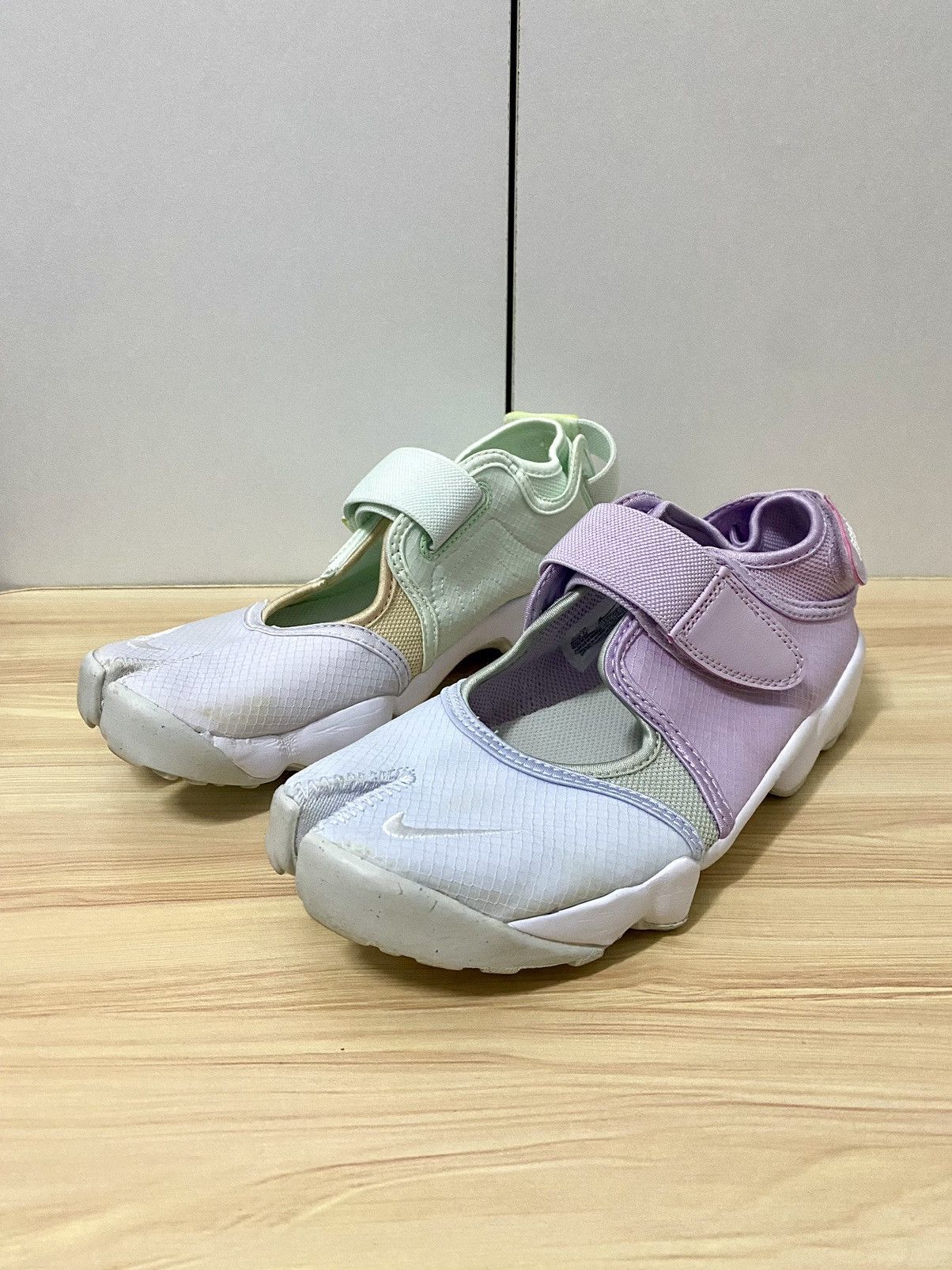 Nike Nike Air Rift Breath Aqua Tabi Women sandals Size US 7 / IT 37 - 1 Thumbnail