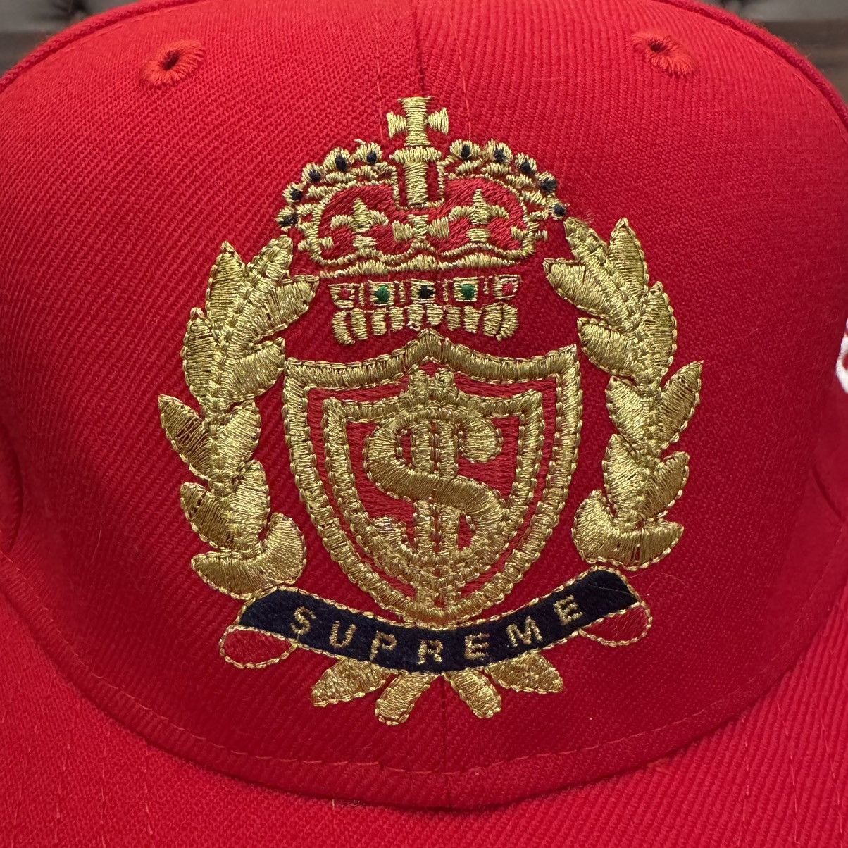 Supreme Vintage Supreme New Era Crest Fitted Hat Size ONE SIZE - 2 Thumbnail