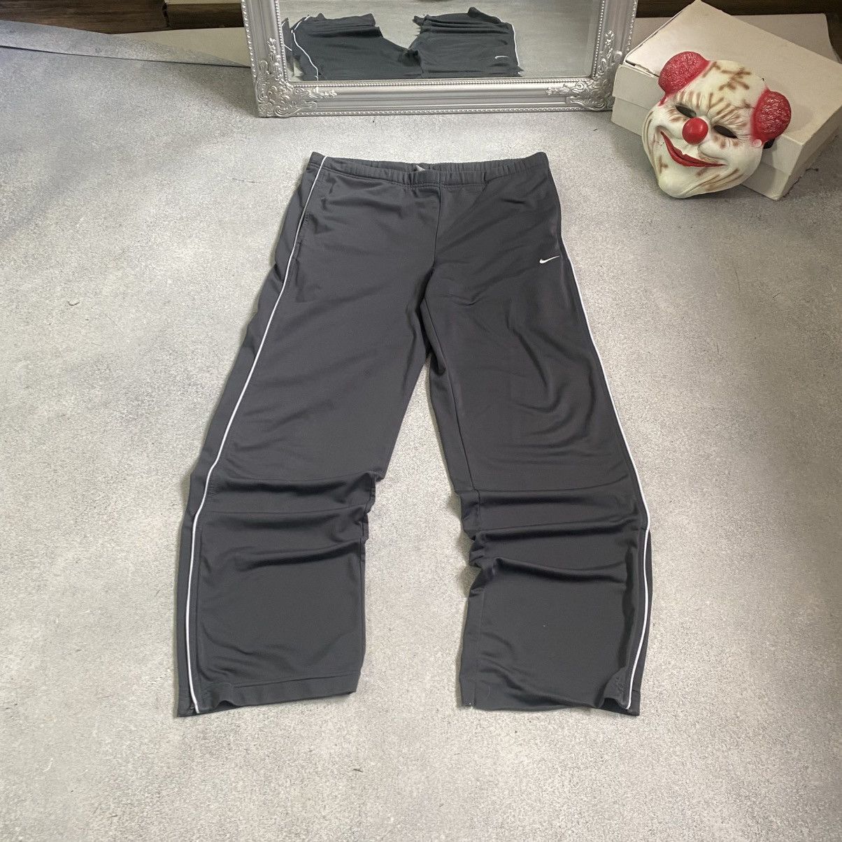 Nike Vintage Y2K Nike Sweatpants Baggy Size US 32 / EU 48 - 4 Thumbnail