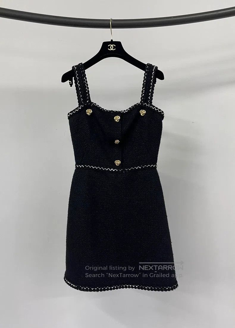 Alexander McQueen Alexander Mcqueen Black suspender dress Size XS / US 0-2 / IT 36-38 - 1 Thumbnail