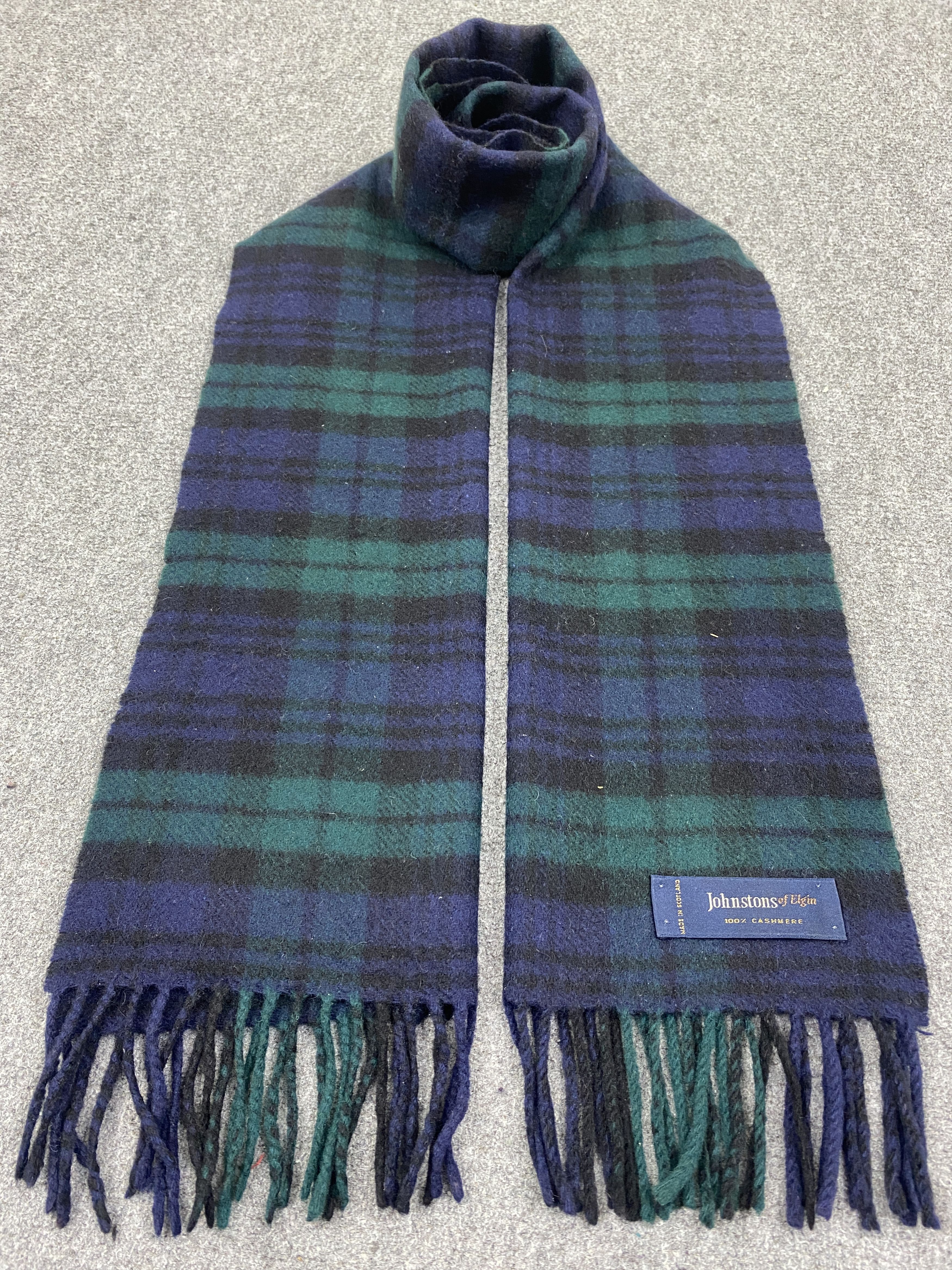 Johnstons Of Elgin Johnstons Of Elgin Cashmere Scarf Muffler Neckwear SC0072 Size ONE SIZE - 1 Thumbnail