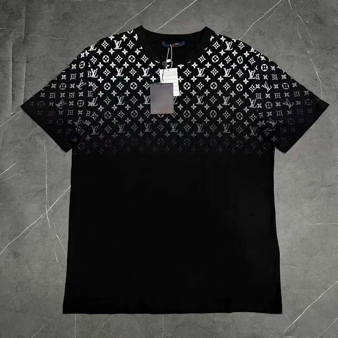 Louis Vuitton louis vuitton gradient logo short sleeve shirt Size US XXL / EU 58 / 5 - 1 Thumbnail