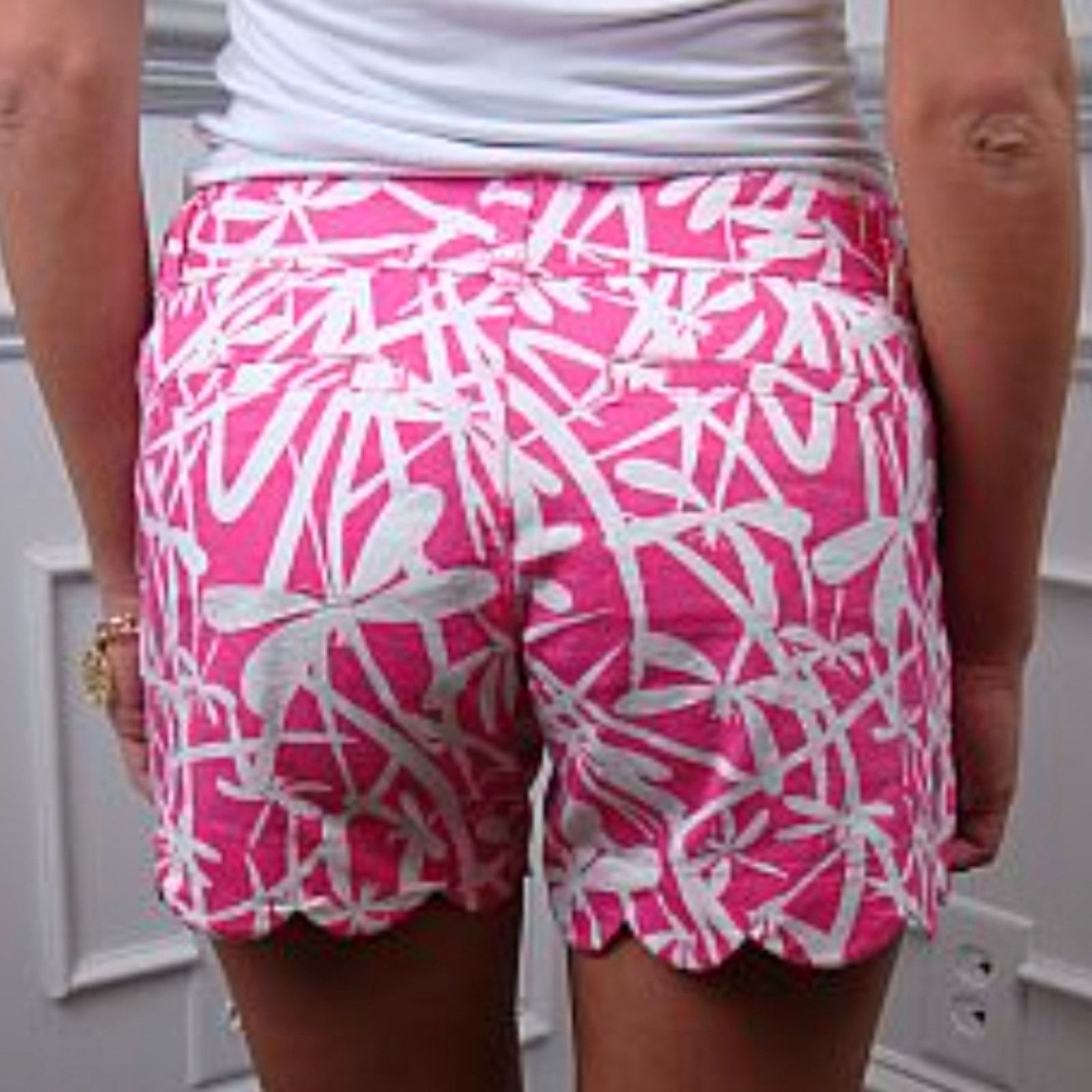 Lilly Pulitzer Lilly Pulitzer Light My Firefly Shorts / 4 Size 28" / US 6 / IT 42 - 5 Thumbnail