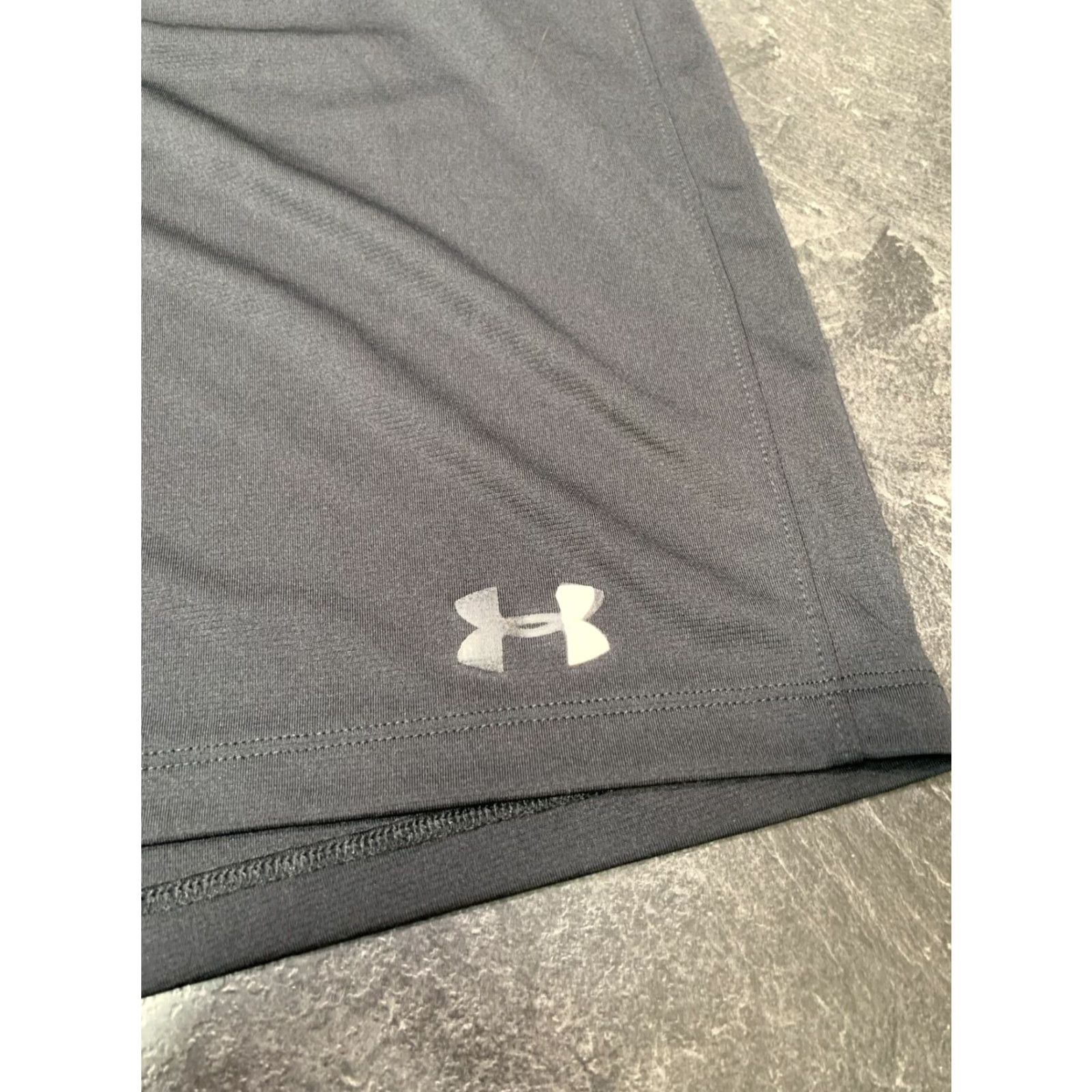 Under Armour VINTAGE Under Armour Athletic Shorts Womens XL Black Women's Active Apparel Size 40" / US 18 - 2 Thumbnail